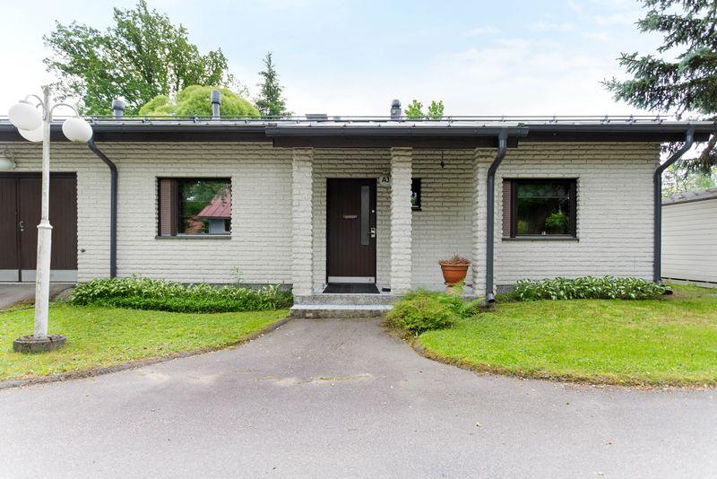 Larin Parasken polku 21, Kannelmäki, Helsinki