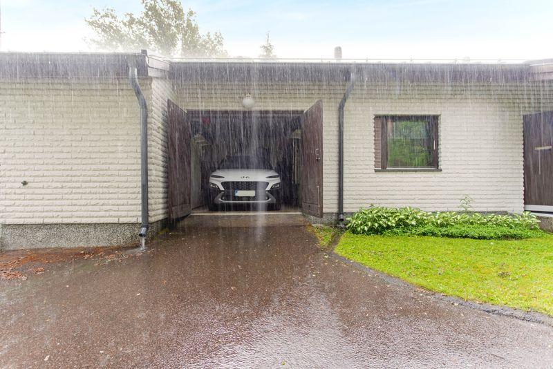 Larin Parasken polku 21, Kannelmäki, Helsinki