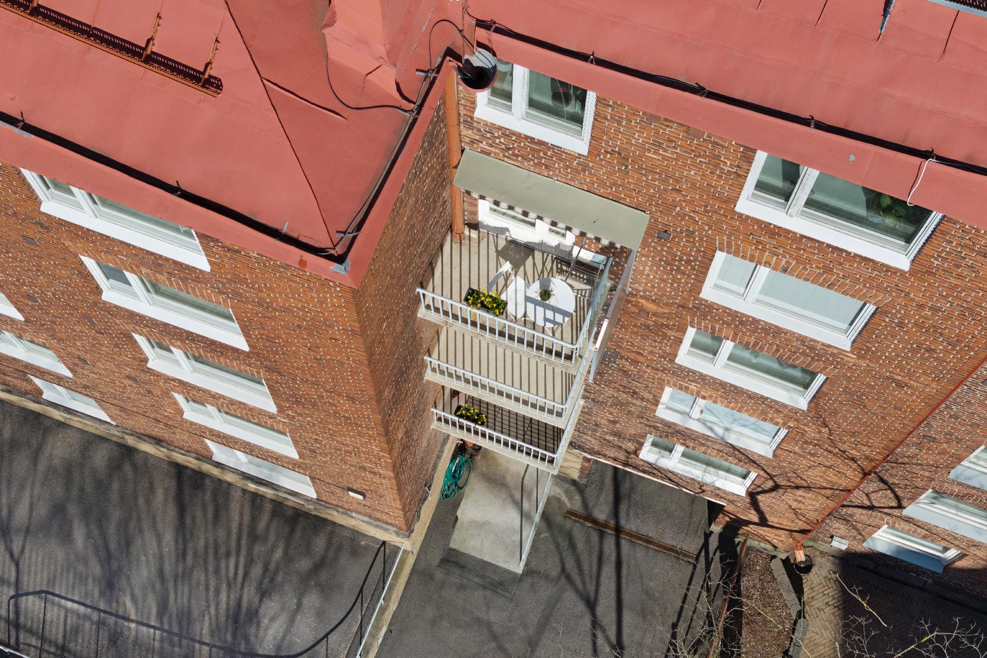 Temppelikatu 10, Etu-Töölö, Helsinki