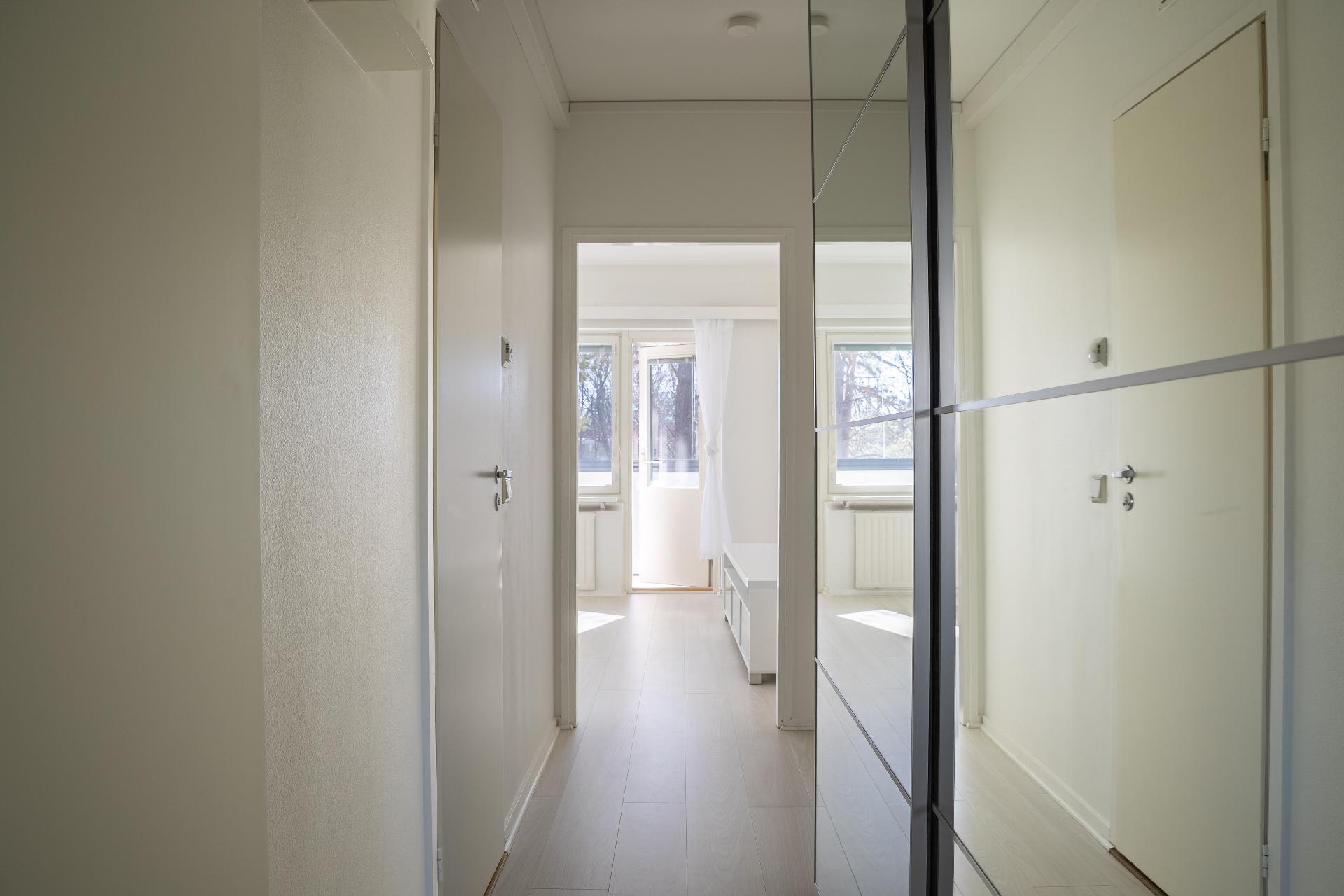 Puhujanpolku 1, Mäkkylä, Espoo