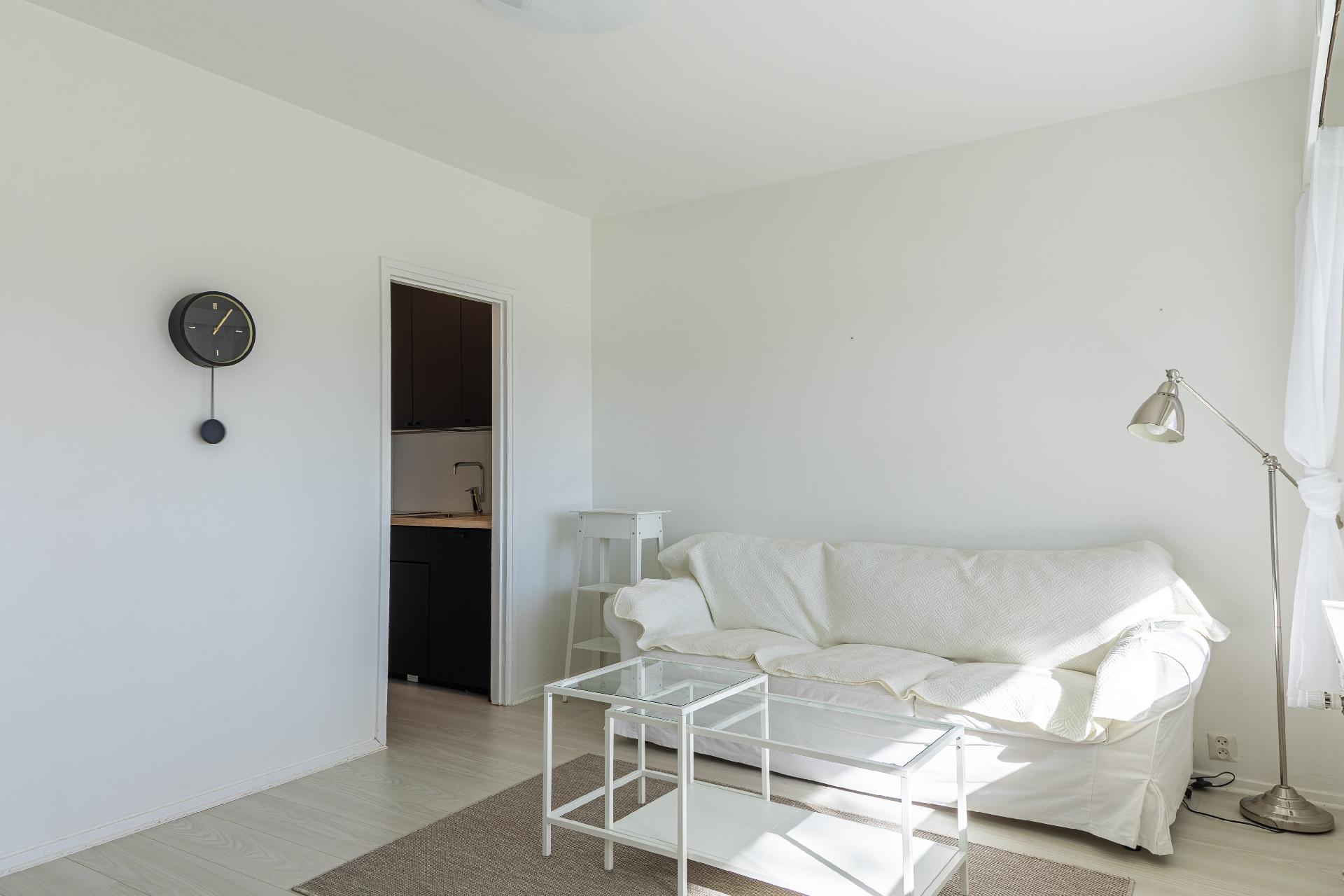 Puhujanpolku 1, Mäkkylä, Espoo