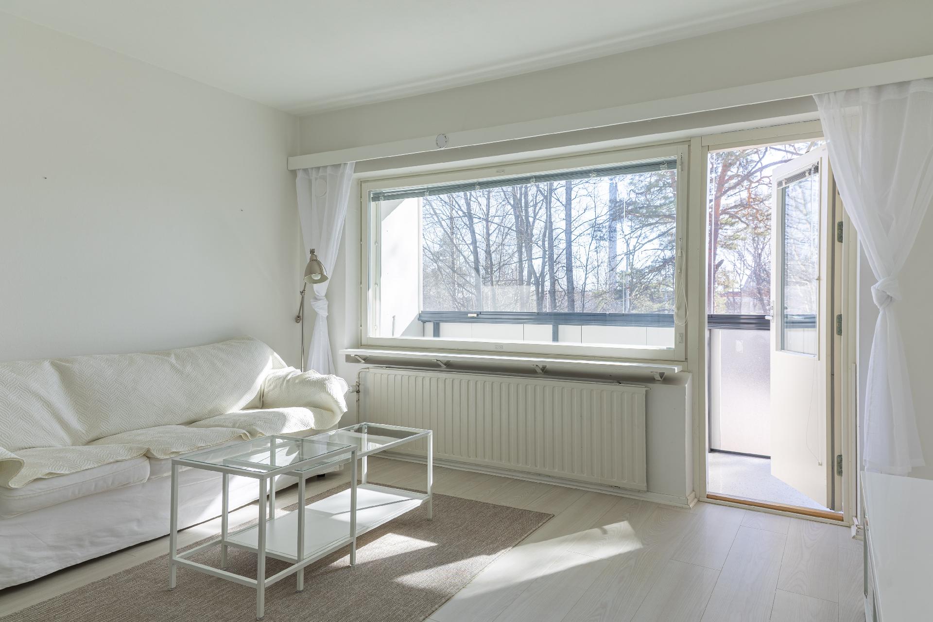 Puhujanpolku 1, Mäkkylä, Espoo