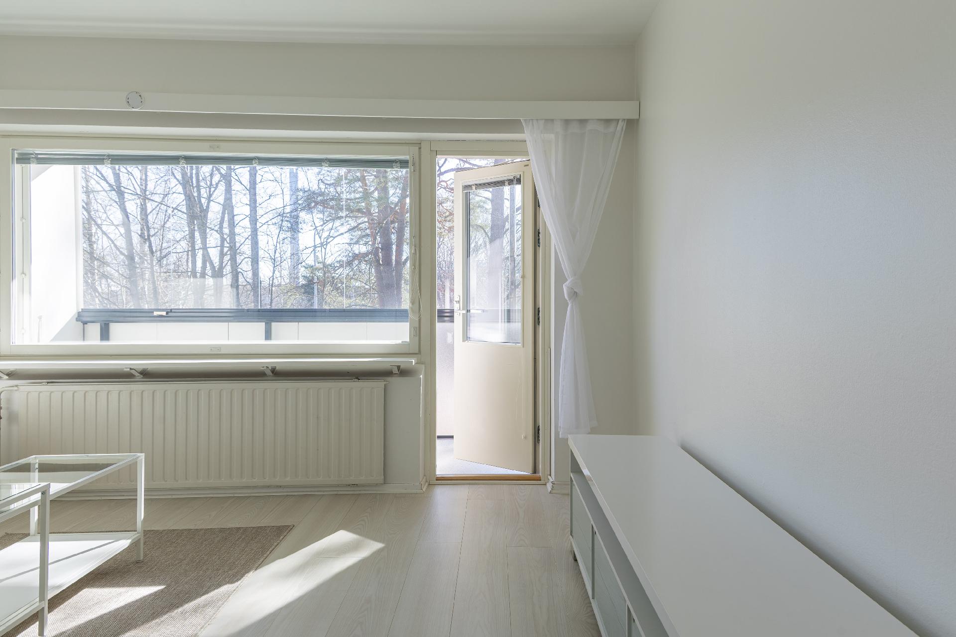 Puhujanpolku 1, Mäkkylä, Espoo