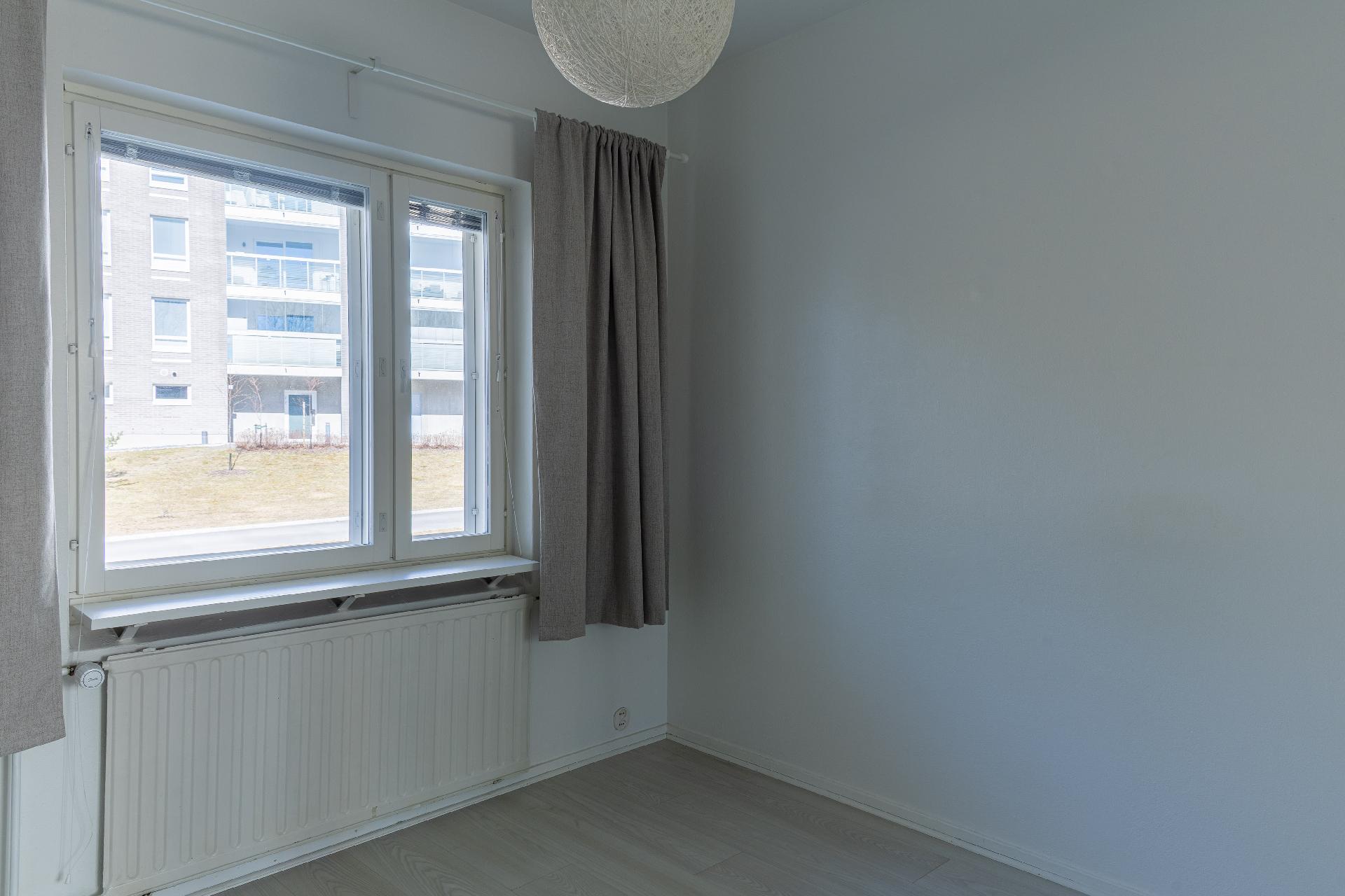 Puhujanpolku 1, Mäkkylä, Espoo