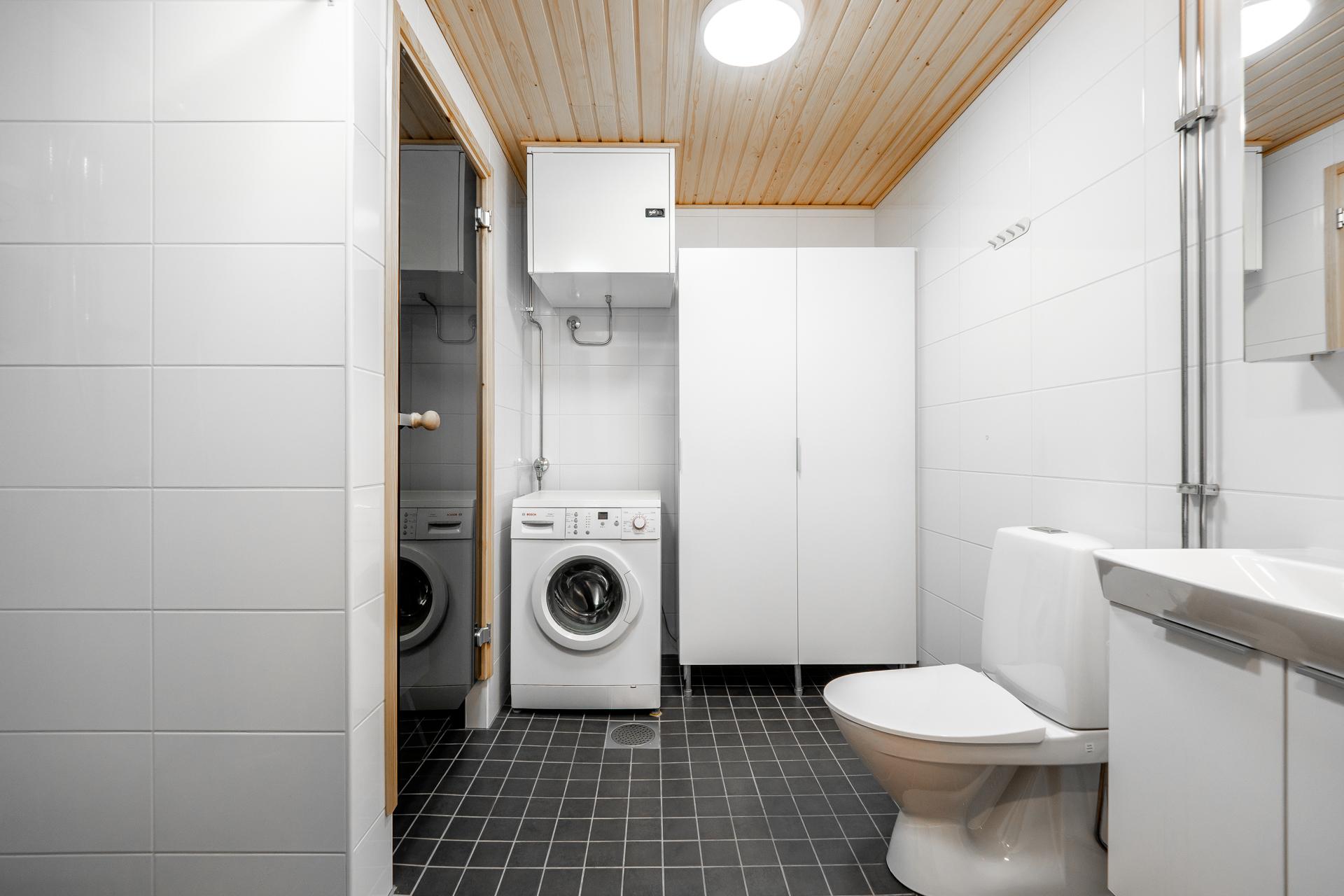 Muuripadantie 1, Kiulukangas, Oulu