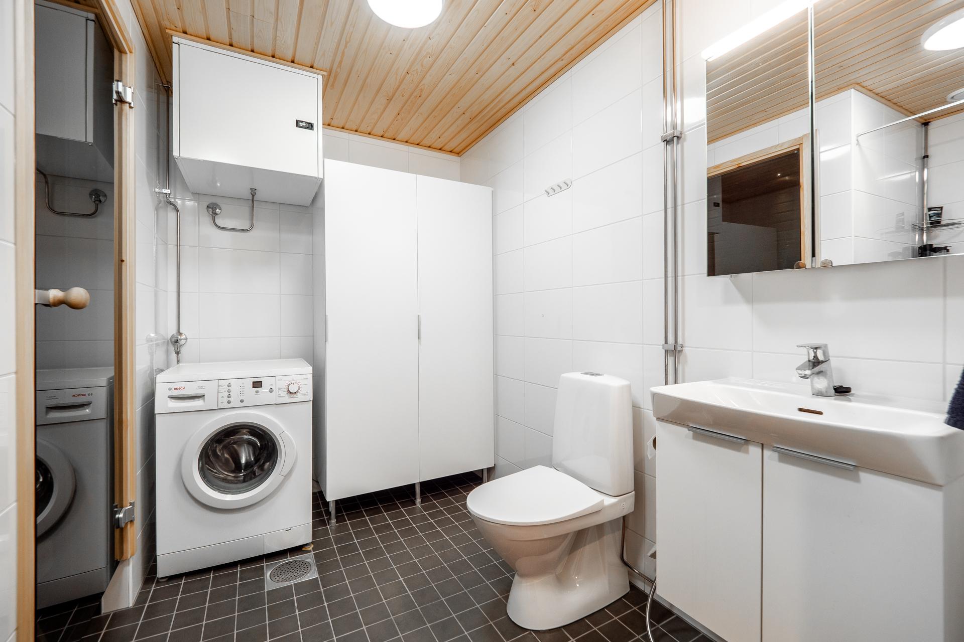 Muuripadantie 1, Kiulukangas, Oulu