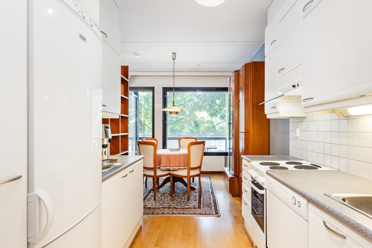 Orvokkikuja 6, Tikkurila, Vantaa