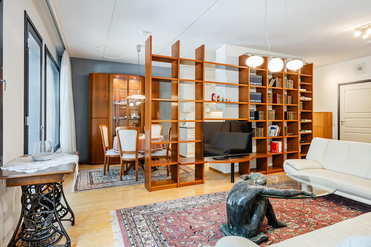 Orvokkikuja 6, Tikkurila, Vantaa