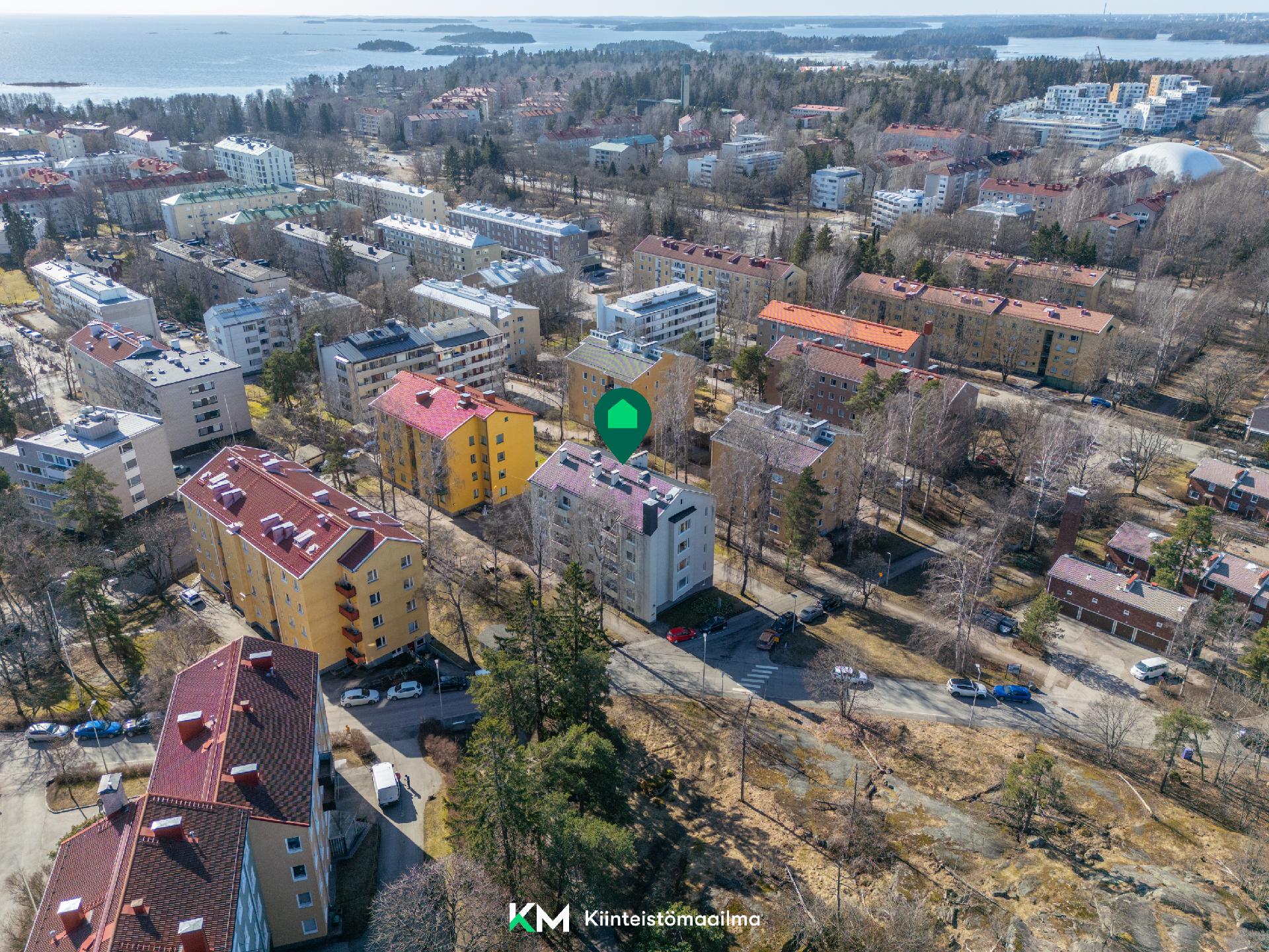 Taivaanvuohentie 10, Lauttasaari, Helsinki