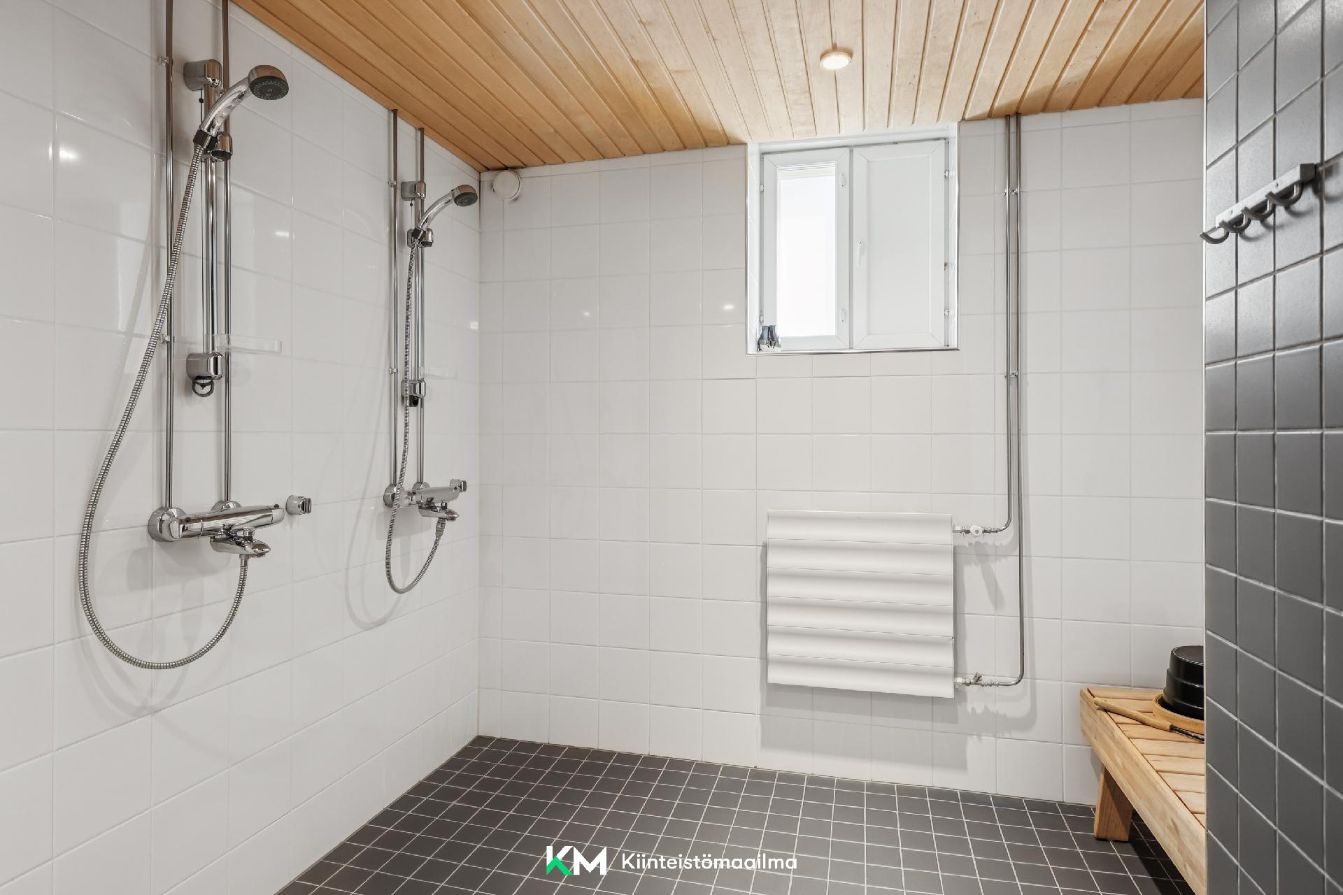 Taivaanvuohentie 10, Lauttasaari, Helsinki