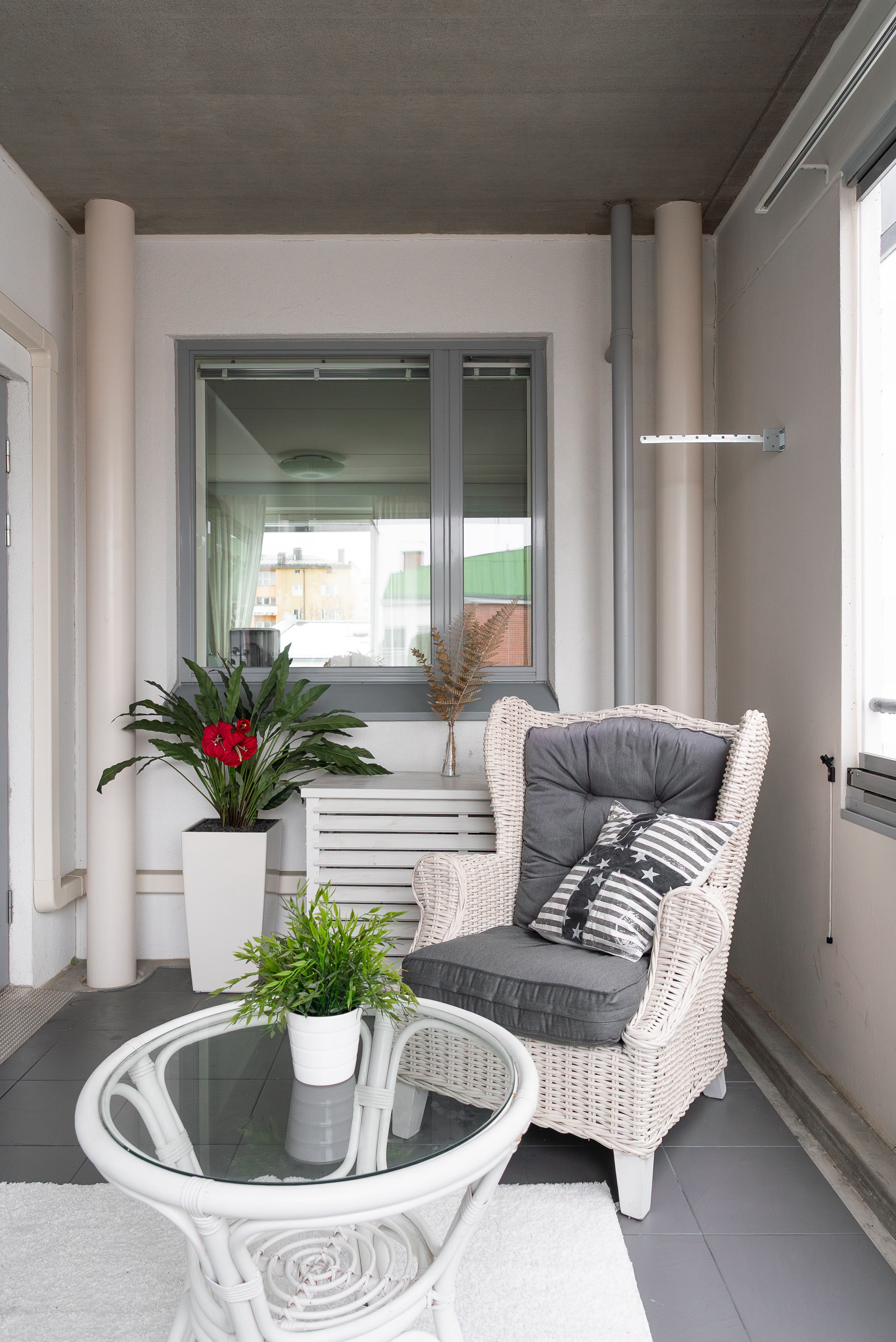 Tilava lasitettu parveke