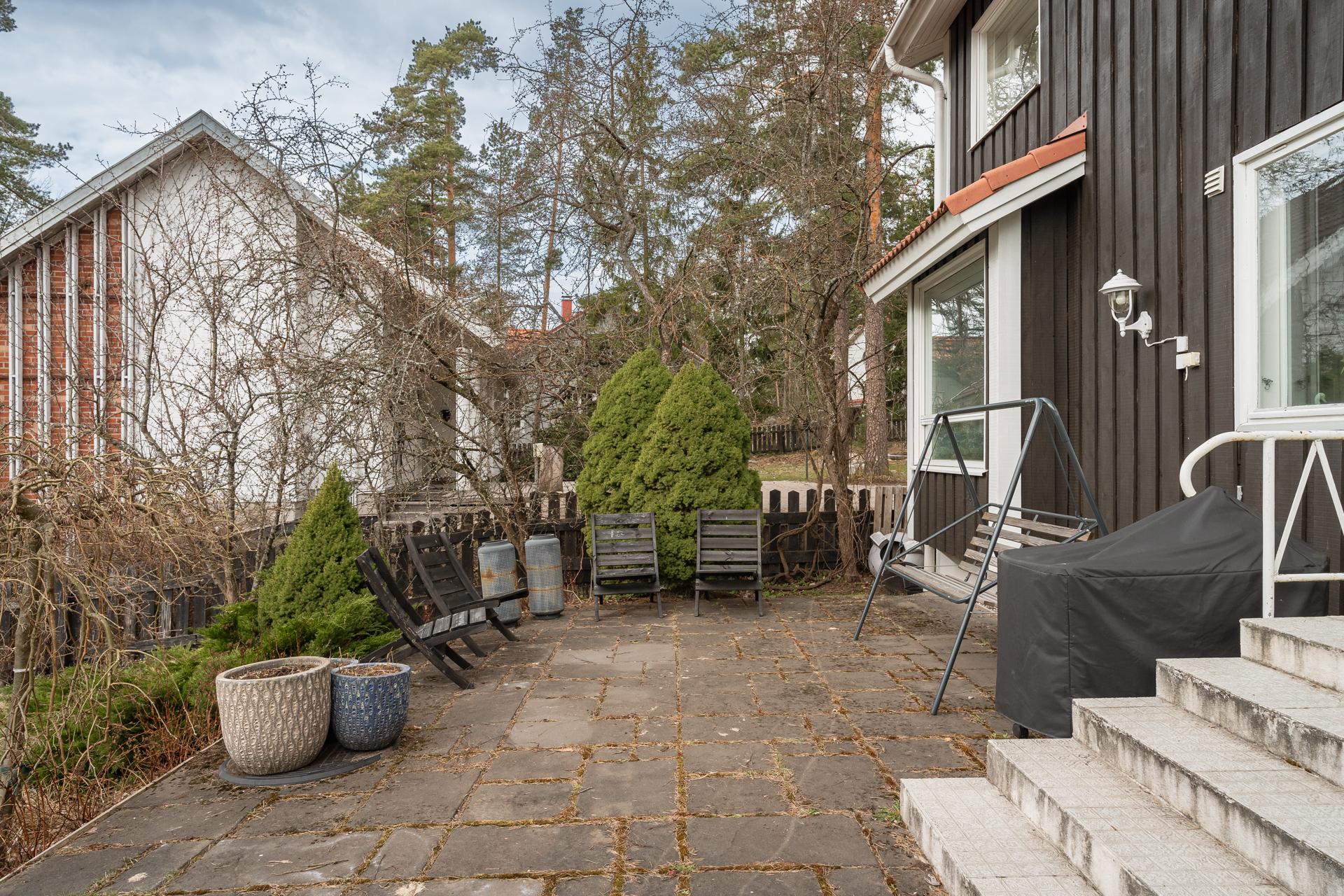 Jondalintie 6, Kauniainen, Kauniainen