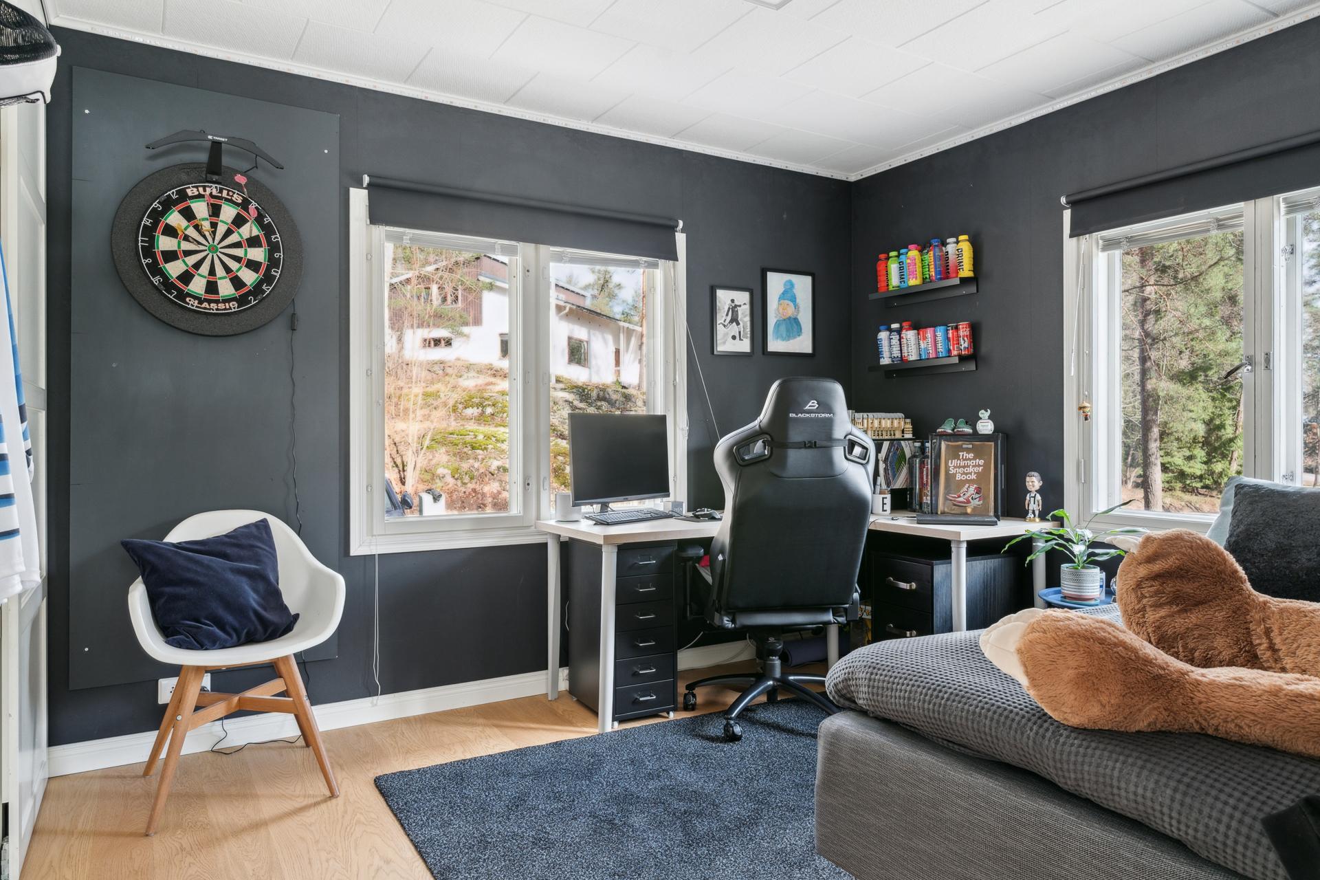 Jondalintie 6, Kauniainen, Kauniainen