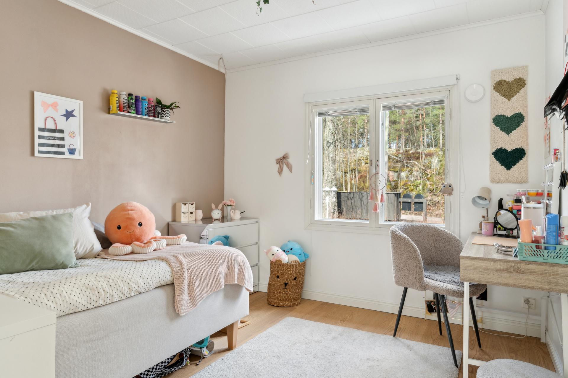 Jondalintie 6, Kauniainen, Kauniainen