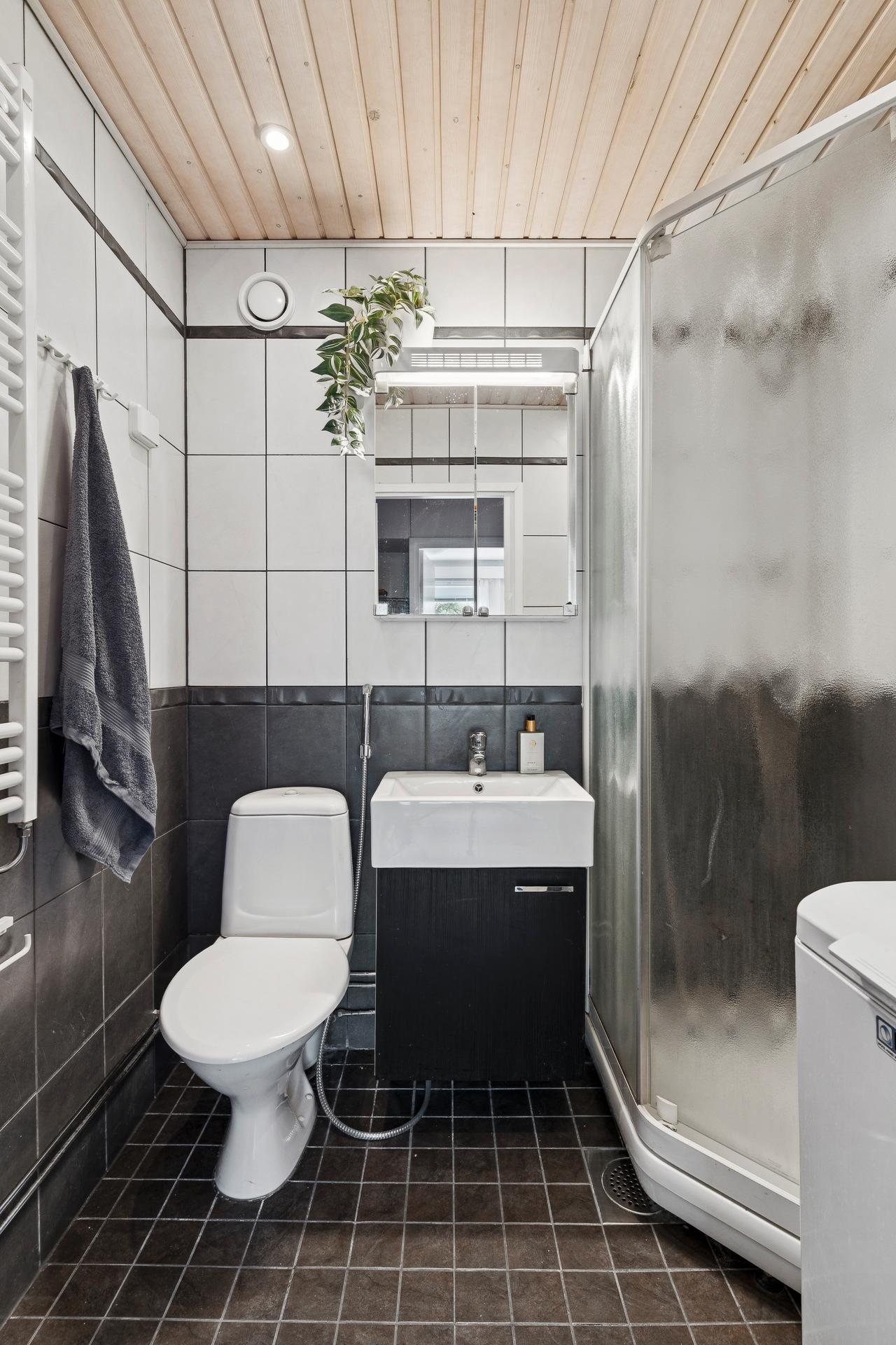 Merikorttitie 1, Vuosaari, Helsinki