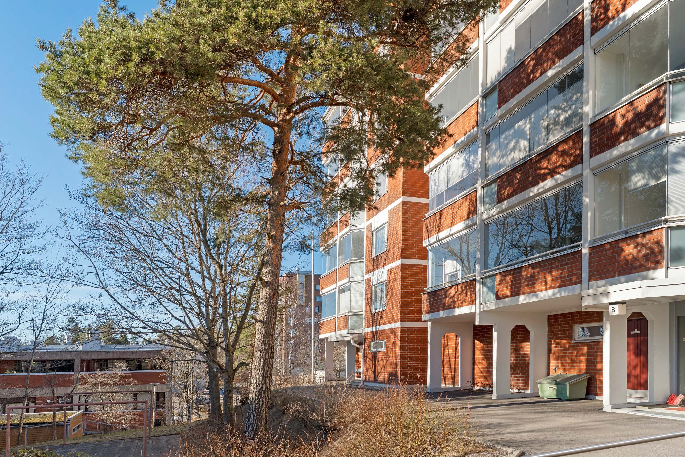 Armas Launiksen katu 11, Leppävaara, Espoo