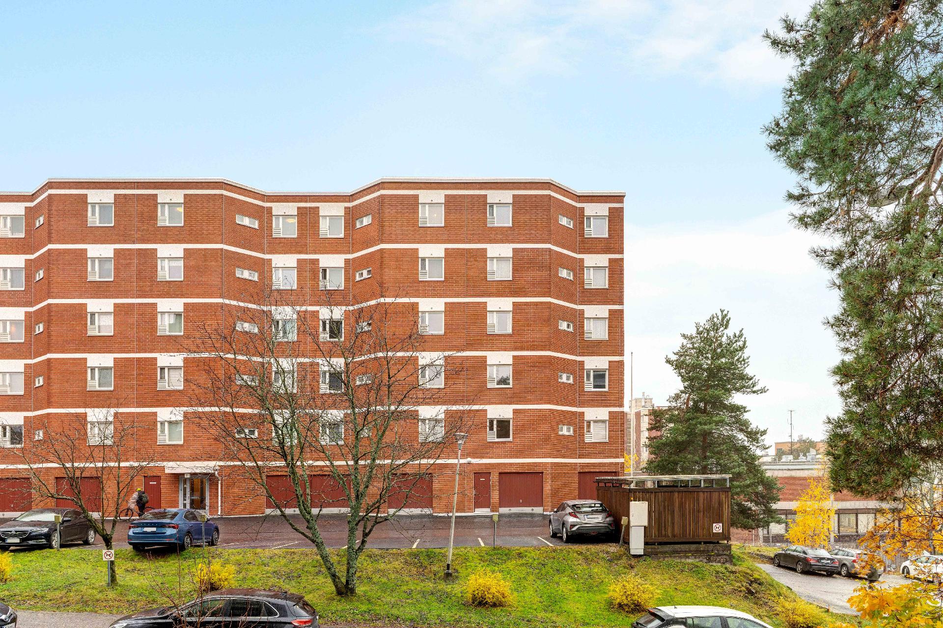 Armas Launiksen katu 11, Leppävaara, Espoo