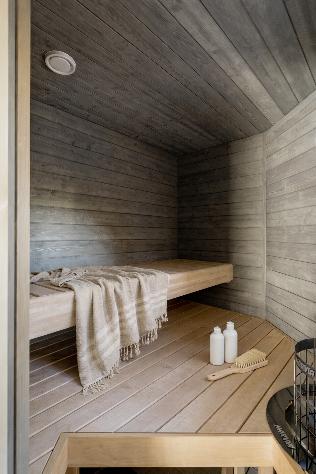 Armas Launiksen katu 11, Leppävaara, Espoo