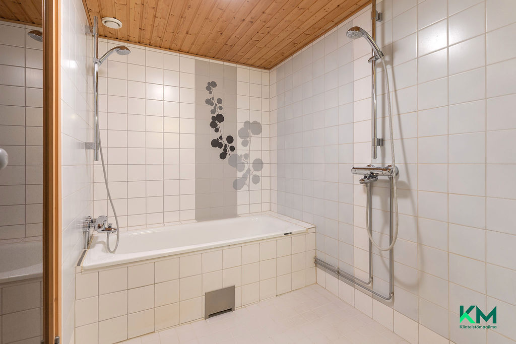 Kirkkoladonkatu 24a, Pappila, Tampere