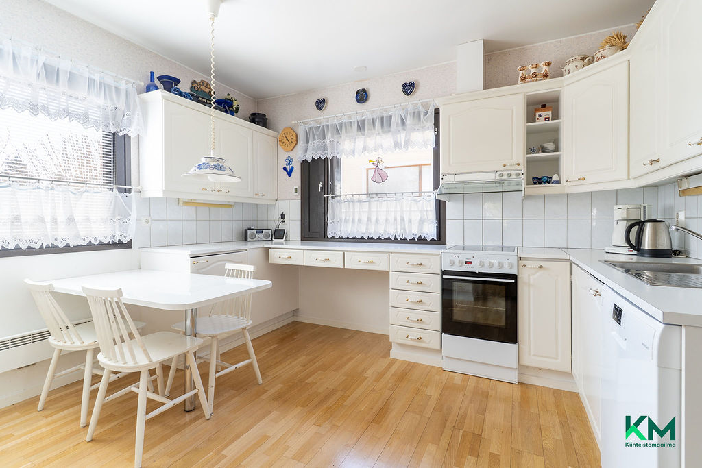 Kirkkoladonkatu 24a, Pappila, Tampere