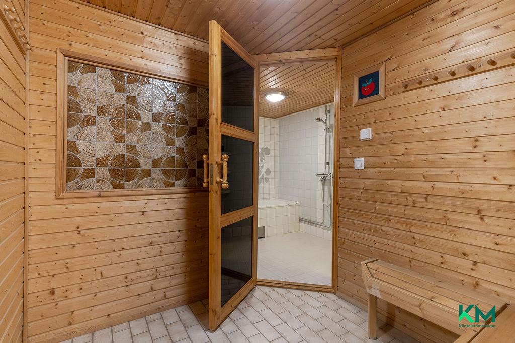 Kirkkoladonkatu 24a, Pappila, Tampere