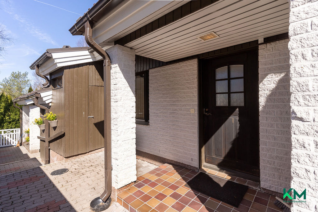 Kirkkoladonkatu 24a, Pappila, Tampere