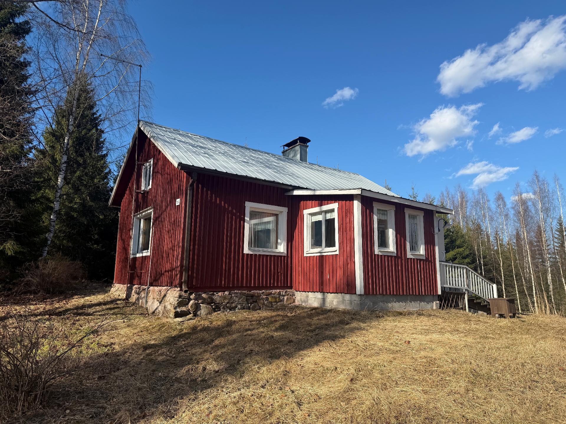 Etelä-Mäkiahontie 24, Juva