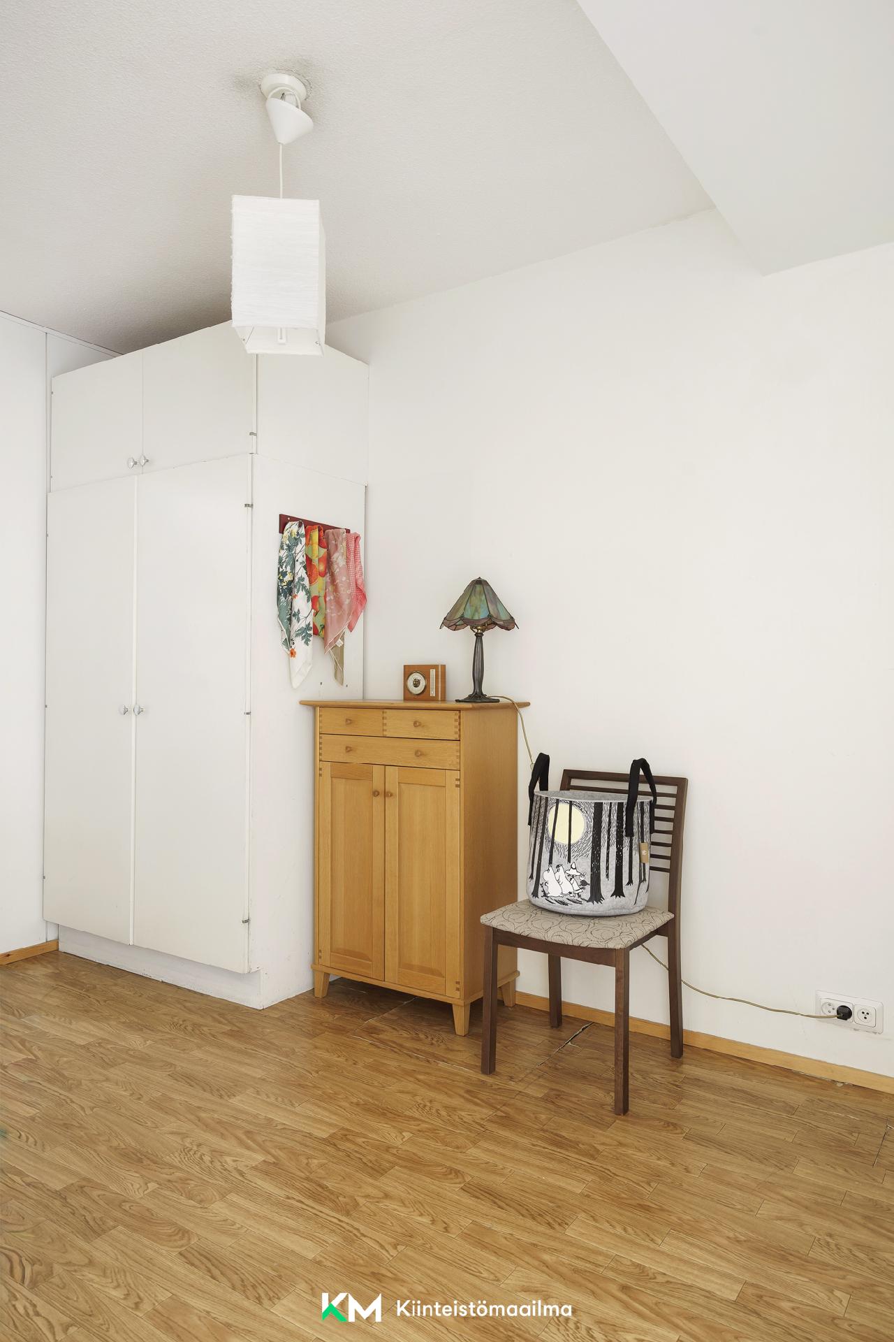 Kotitontuntie 6-8, Tontunmäki, Espoo