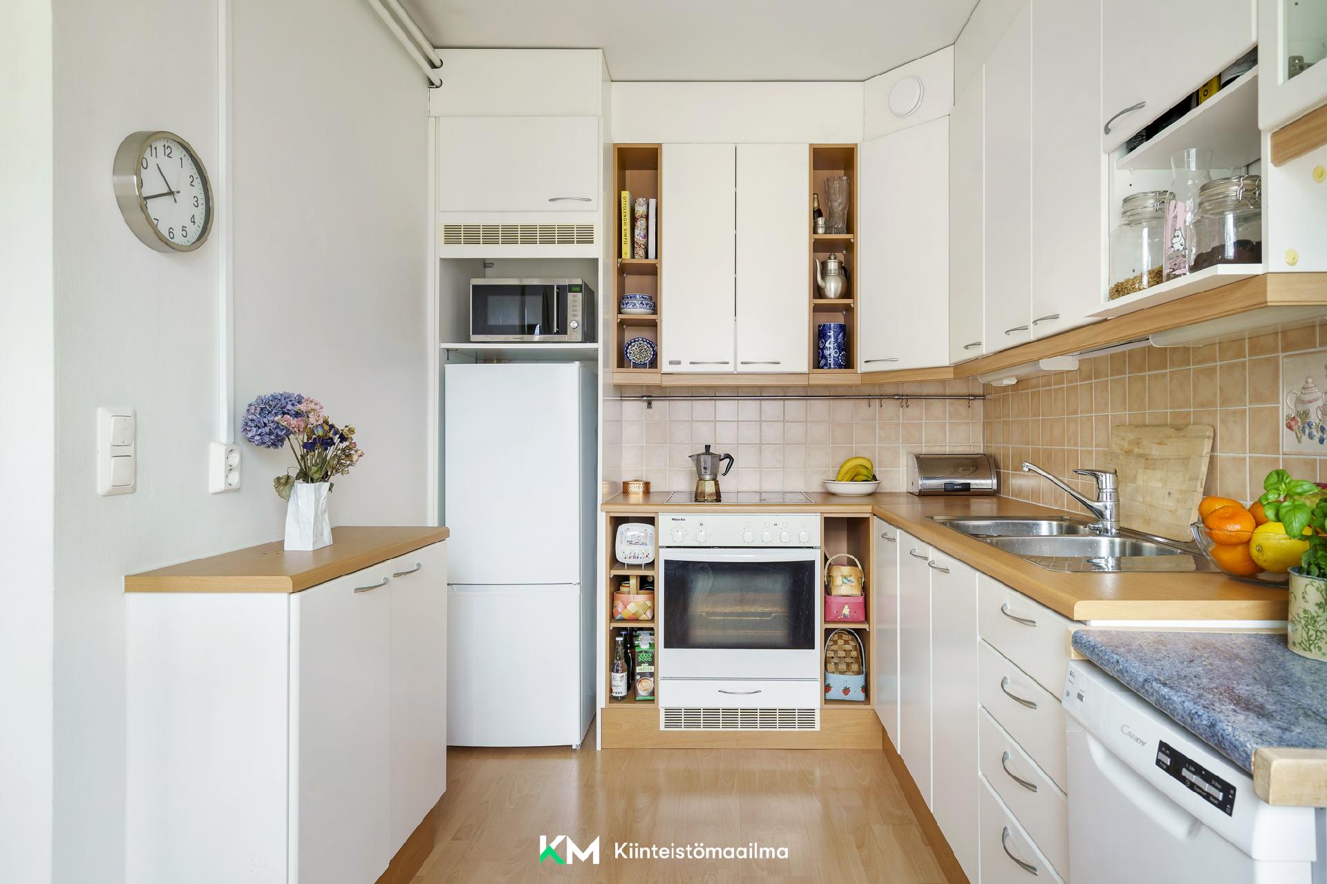 Kotitontuntie 6-8, Tontunmäki, Espoo