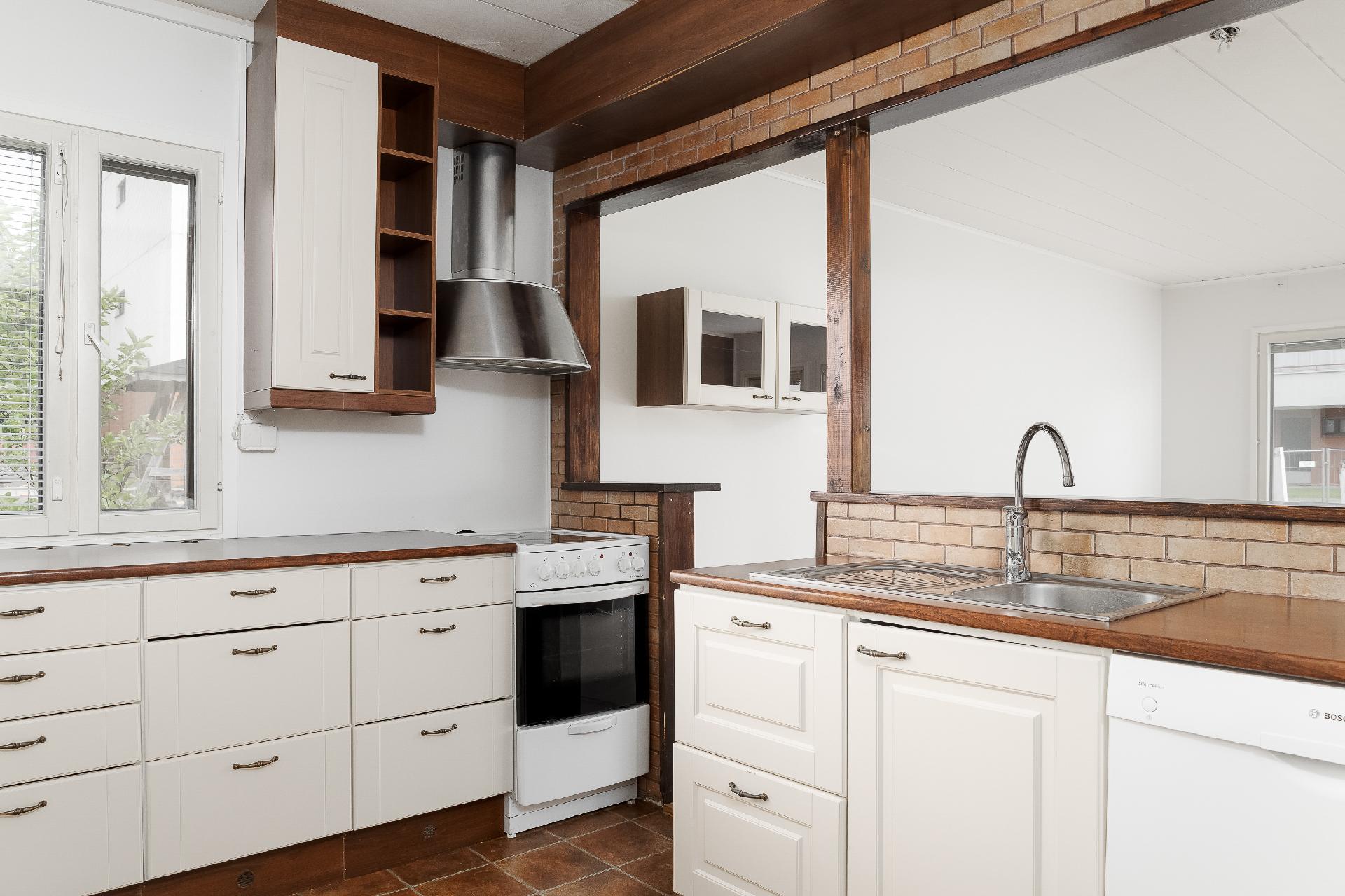 Tavintie 3, Aholaita, Jyväskylä