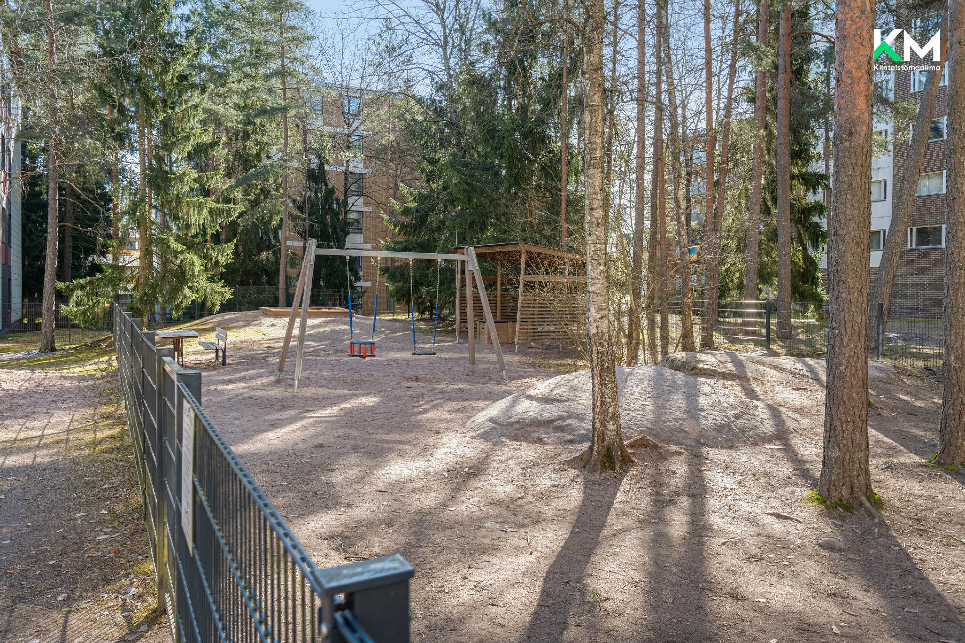 Koukkarinkatu 6, Varissuo, Turku