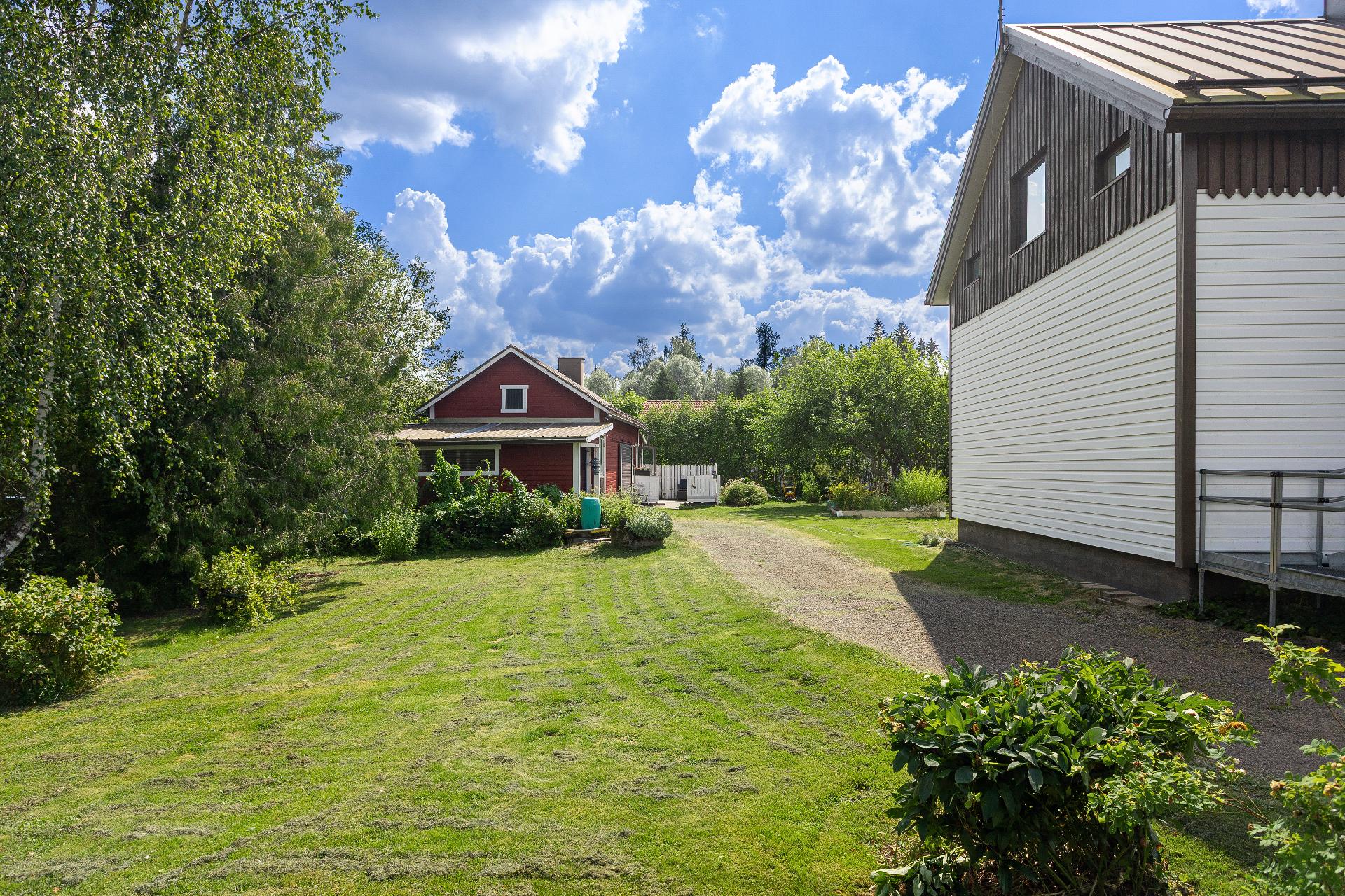 Tiukutie 16, Kausala, Iitti