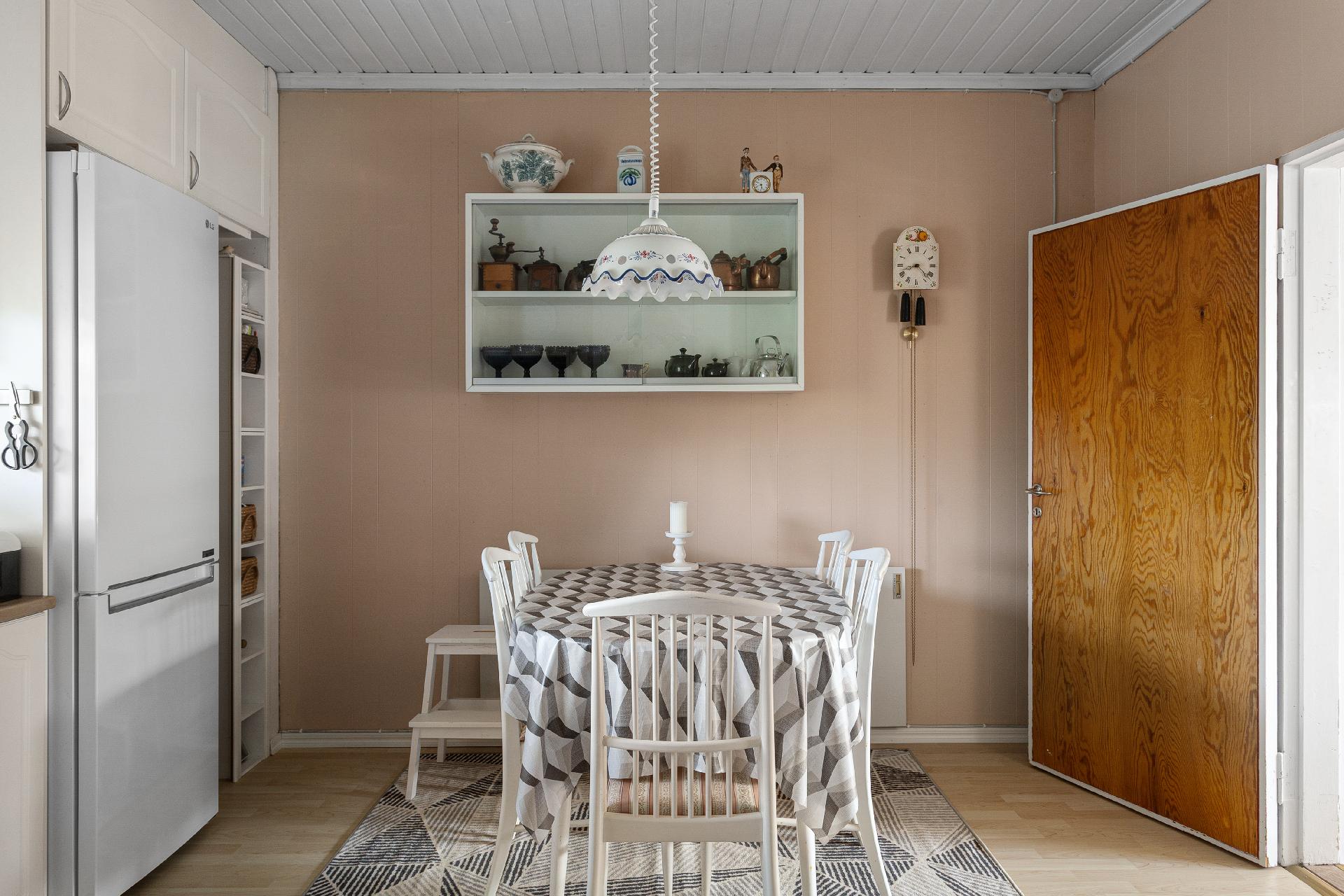 Tiukutie 16, Kausala, Iitti