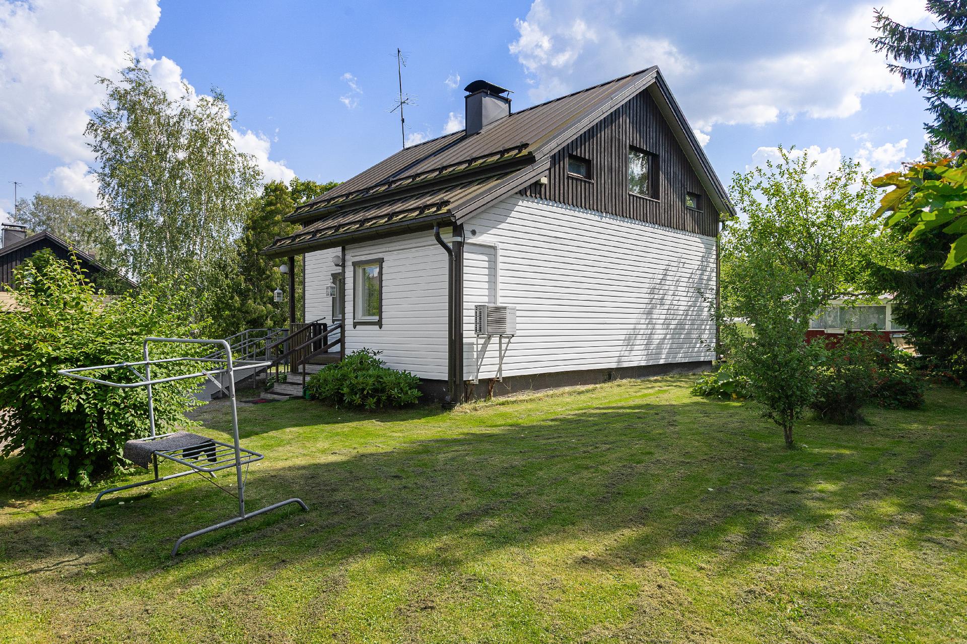 Tiukutie 16, Kausala, Iitti