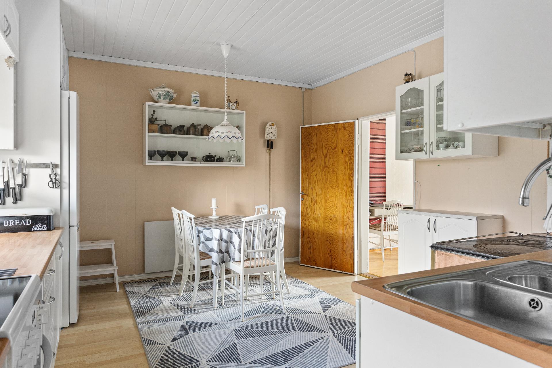 Tiukutie 16, Kausala, Iitti