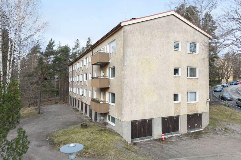 Ohjaajantie 26, Pohjois-Haaga, Helsinki