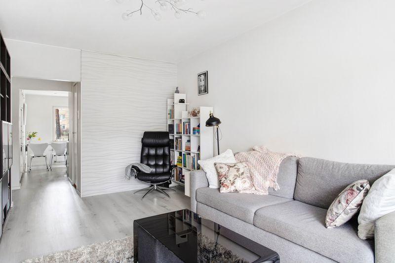 Ohjaajantie 26, Pohjois-Haaga, Helsinki