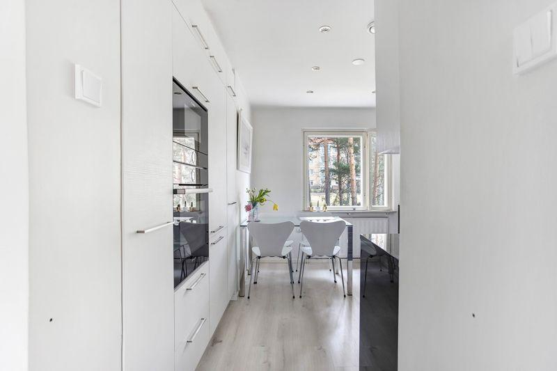 Ohjaajantie 26, Pohjois-Haaga, Helsinki