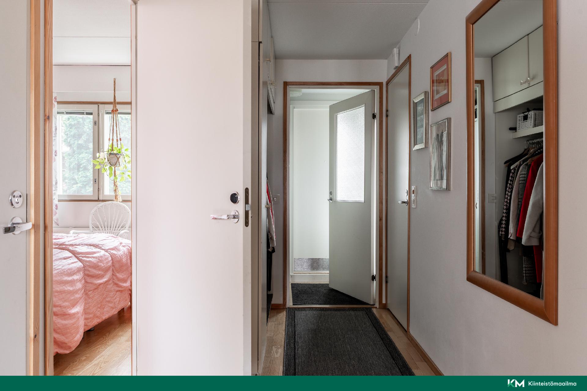 Lauhatie 1, Viertola, Vantaa