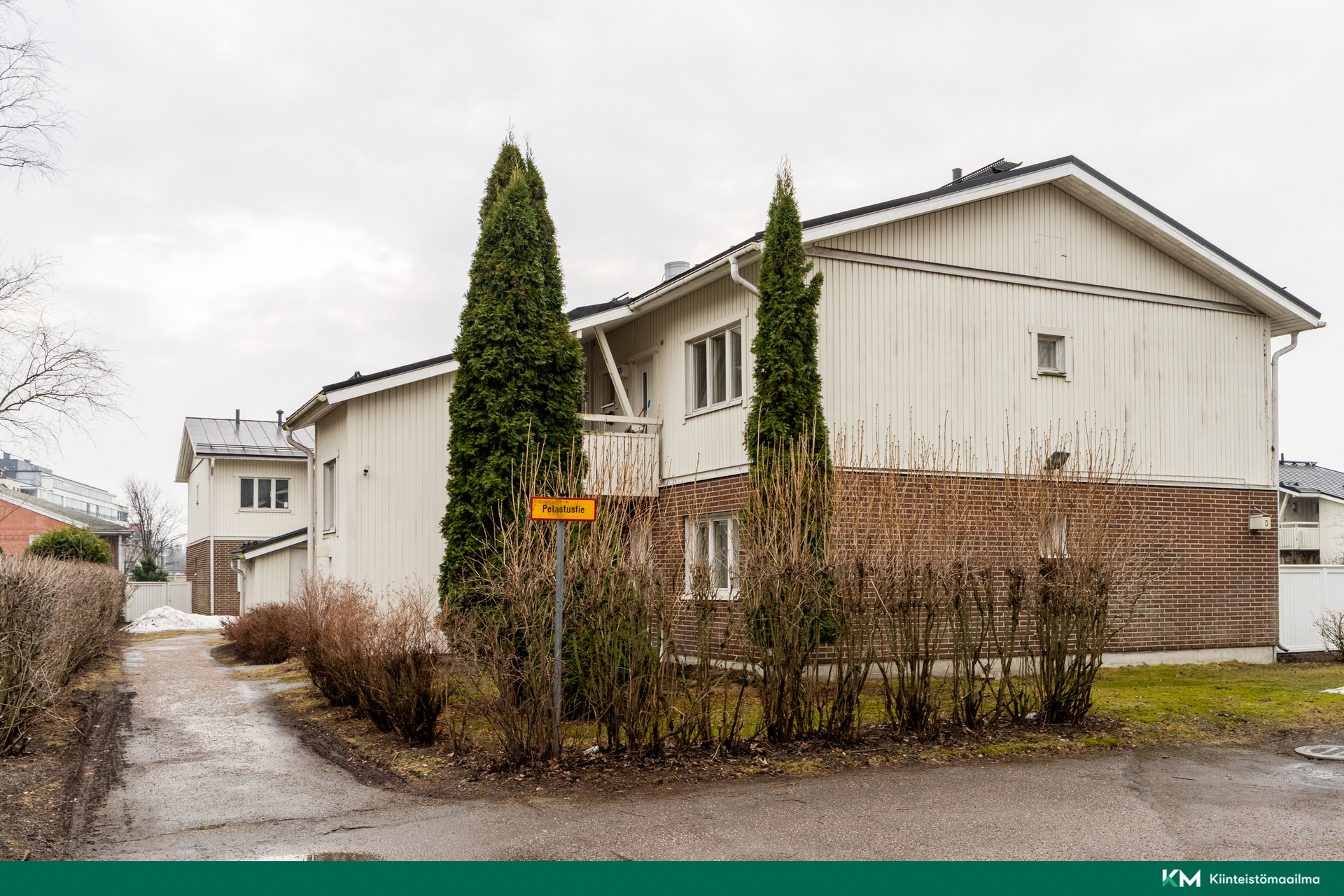 Lauhatie 1, Viertola, Vantaa