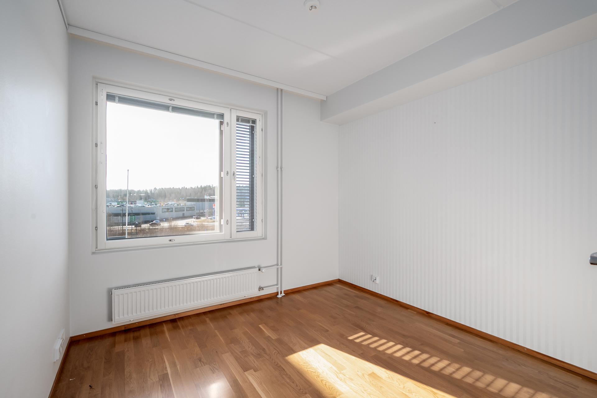 Toinen makuuhuoneista