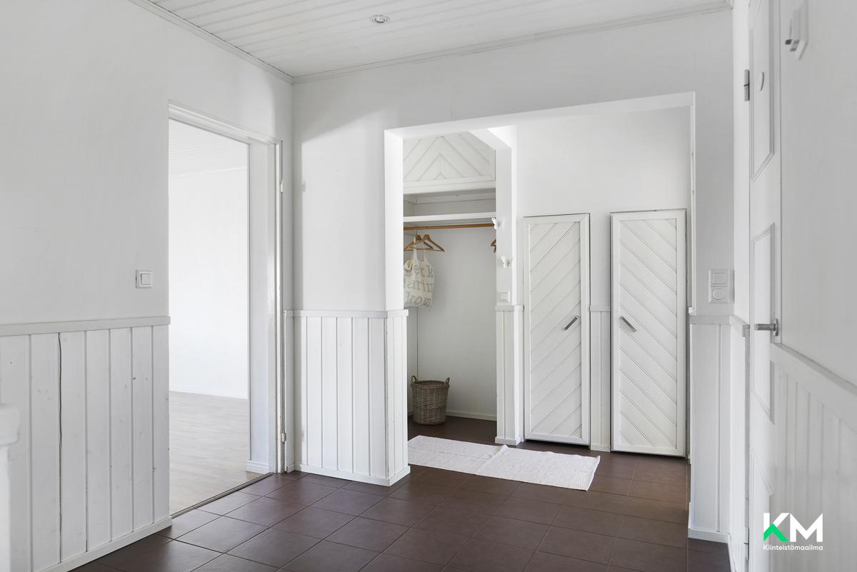 Österbyntie 16, Tammisaari, Raasepori