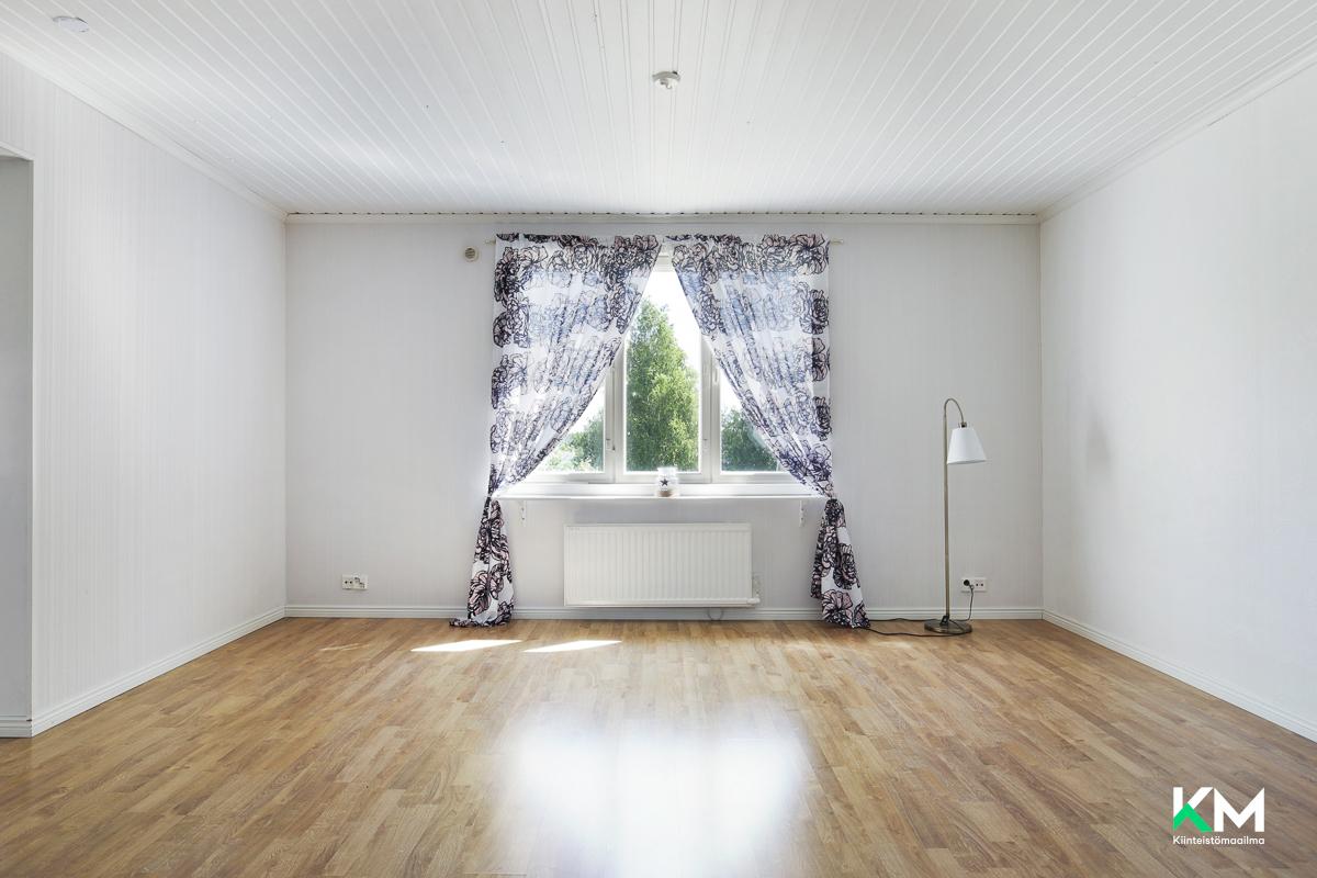 Österbyntie 16, Tammisaari, Raasepori