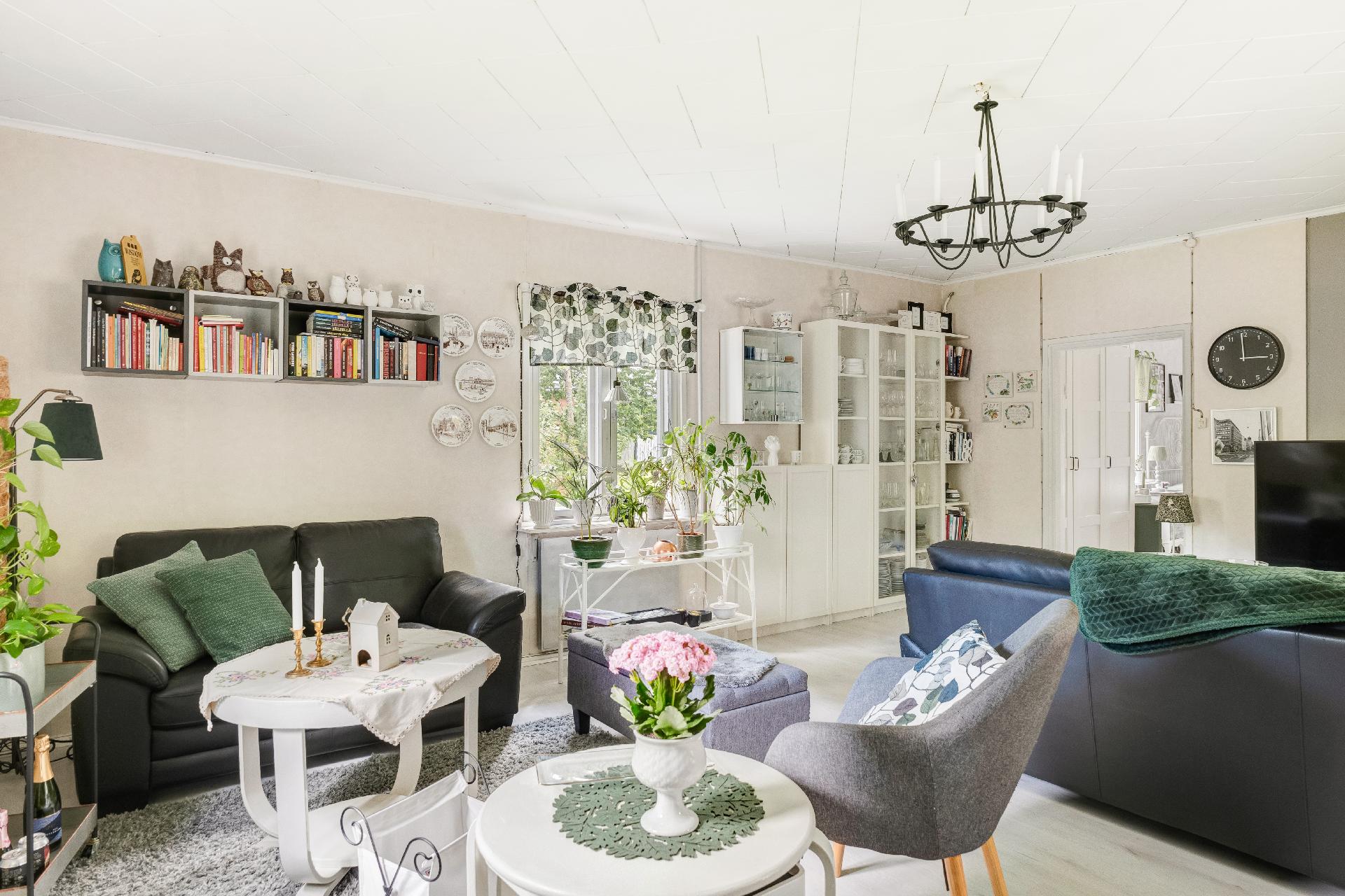 Lustbackantie 4, Lindal, Kirkkonummi