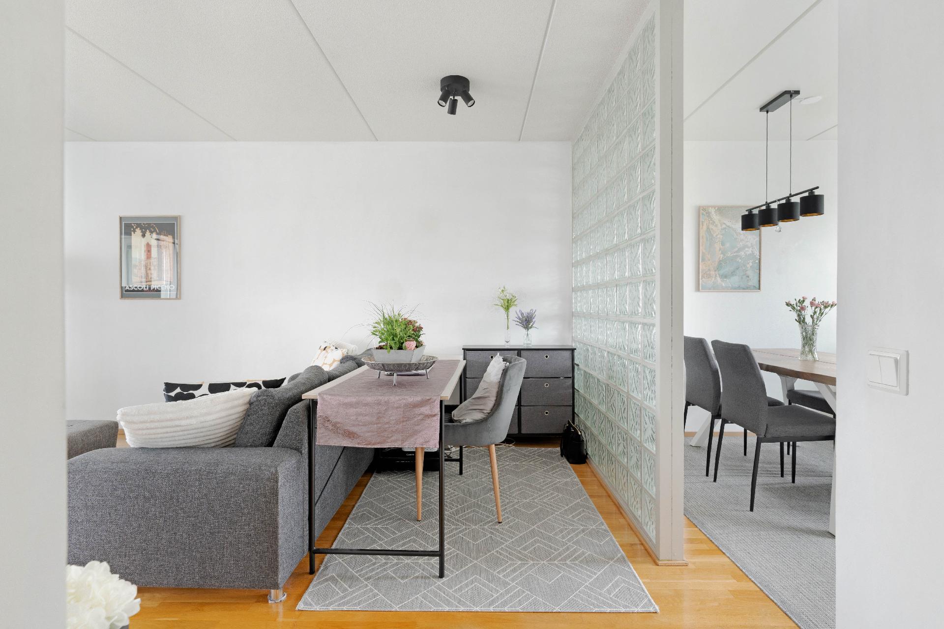 Merivalkama 12, Kivenlahti, Espoo