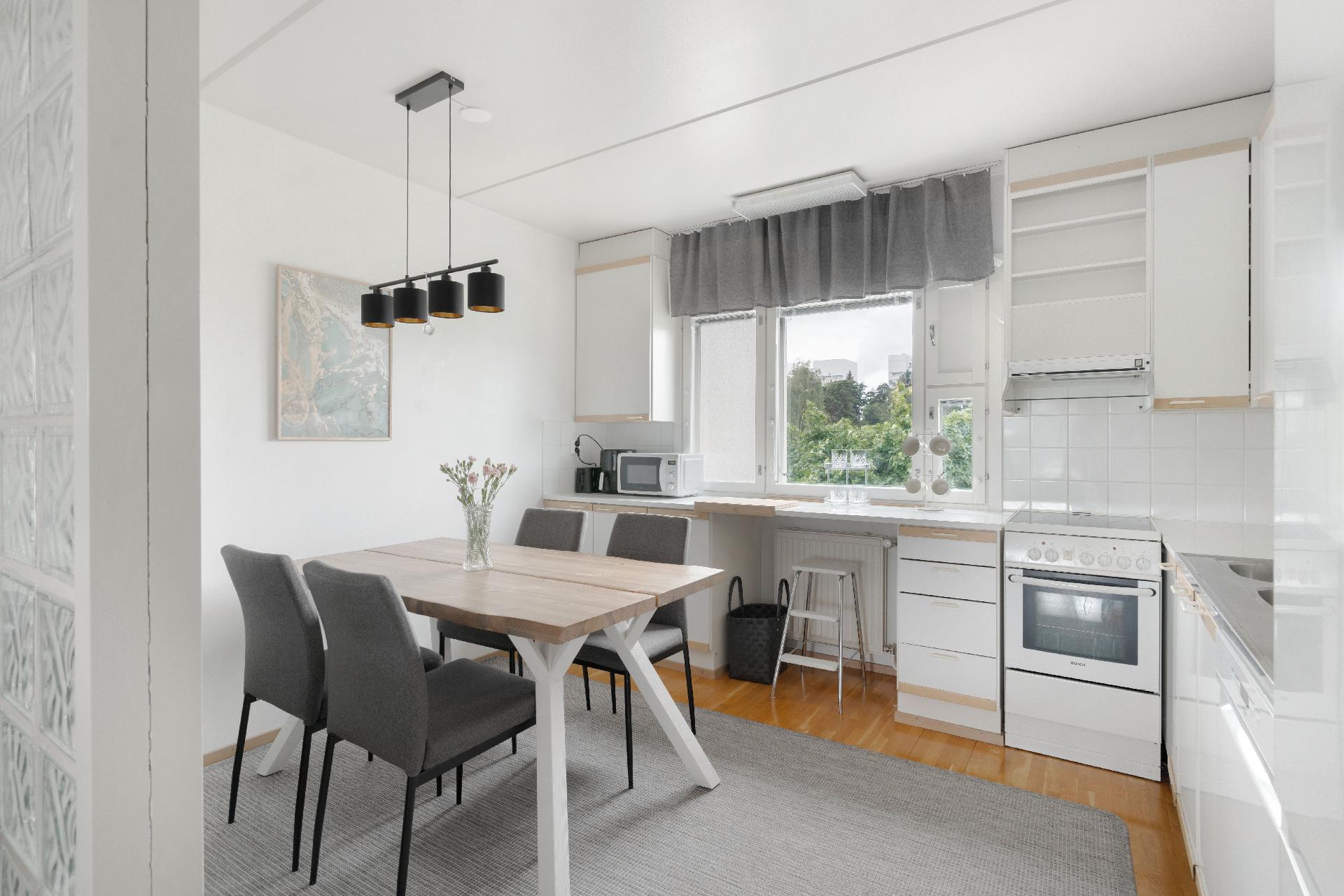 Merivalkama 12, Kivenlahti, Espoo