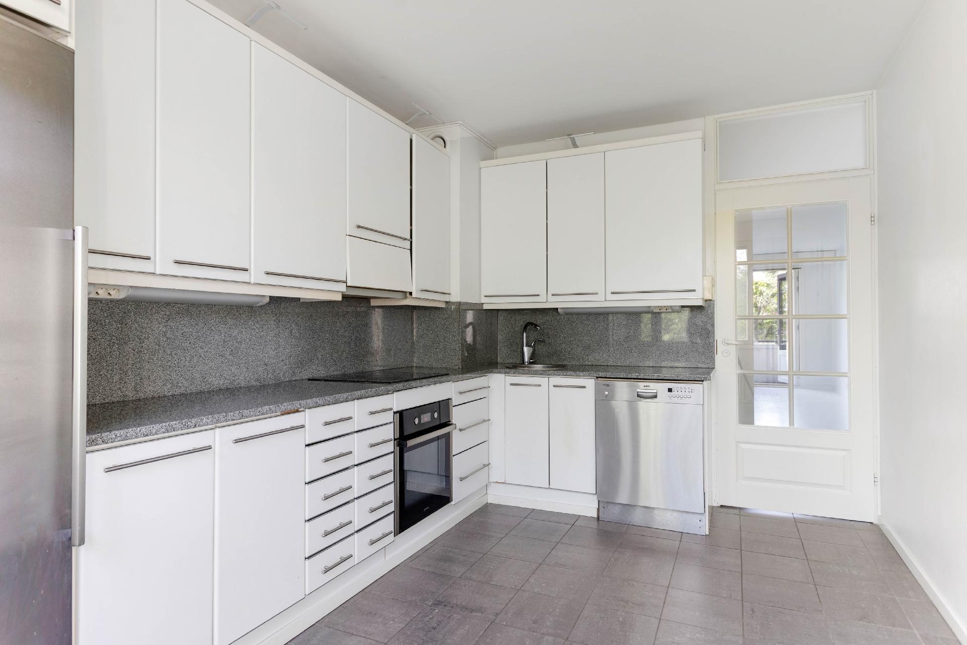 Aallonhuippu 3, Kivenlahti, Espoo