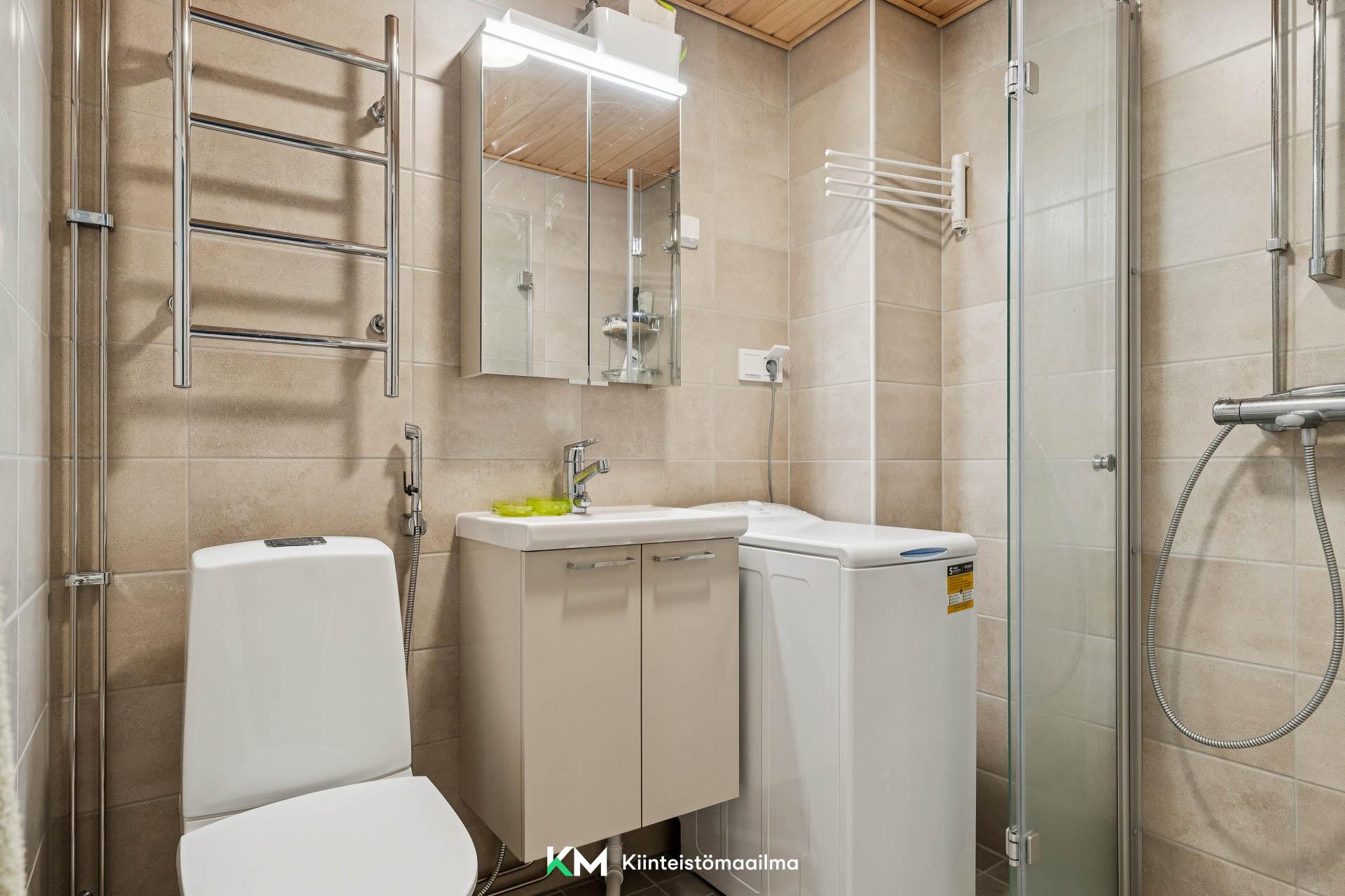 Kalteentie 4, Suurmetsä, Helsinki