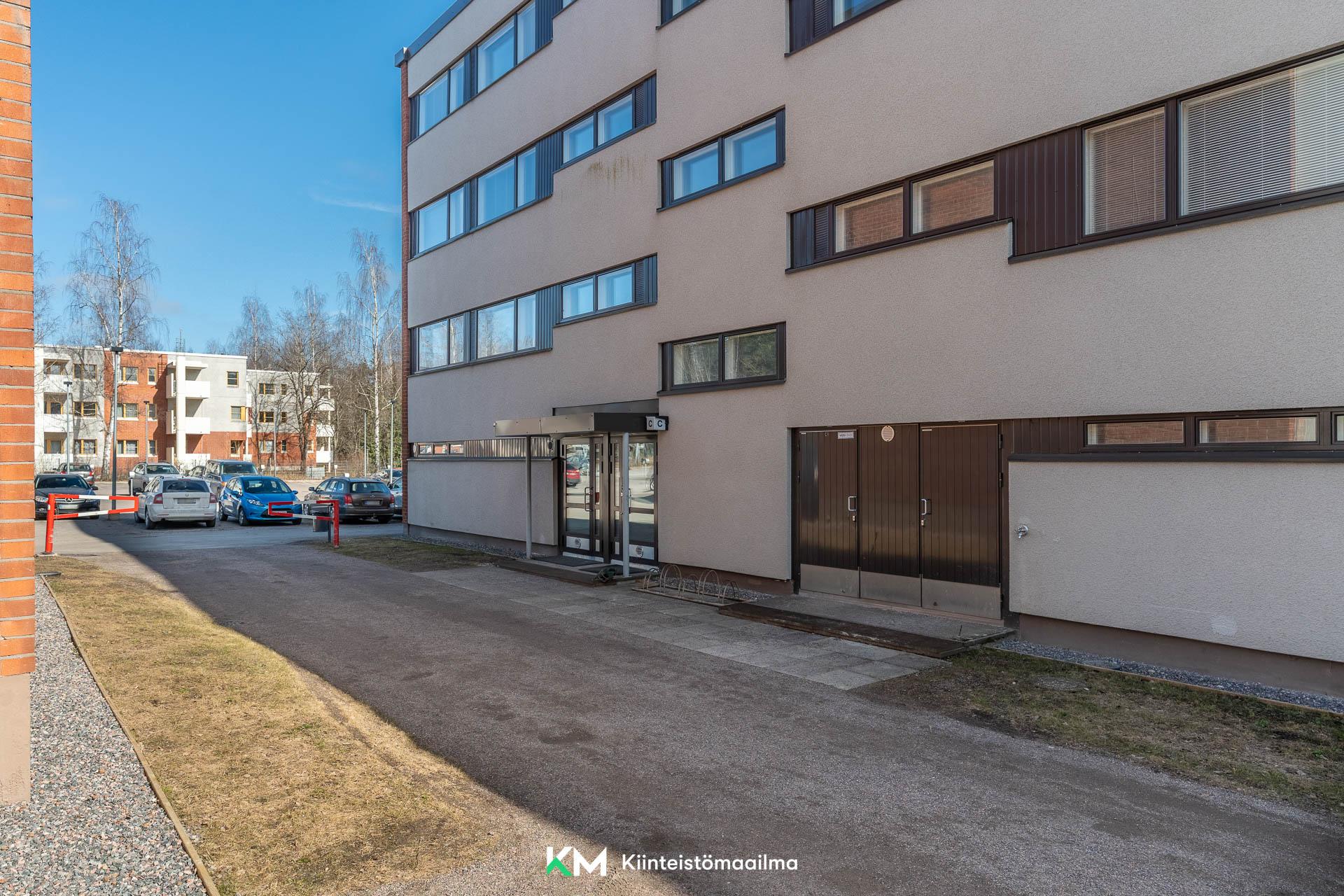 Kalteentie 4, Suurmetsä, Helsinki