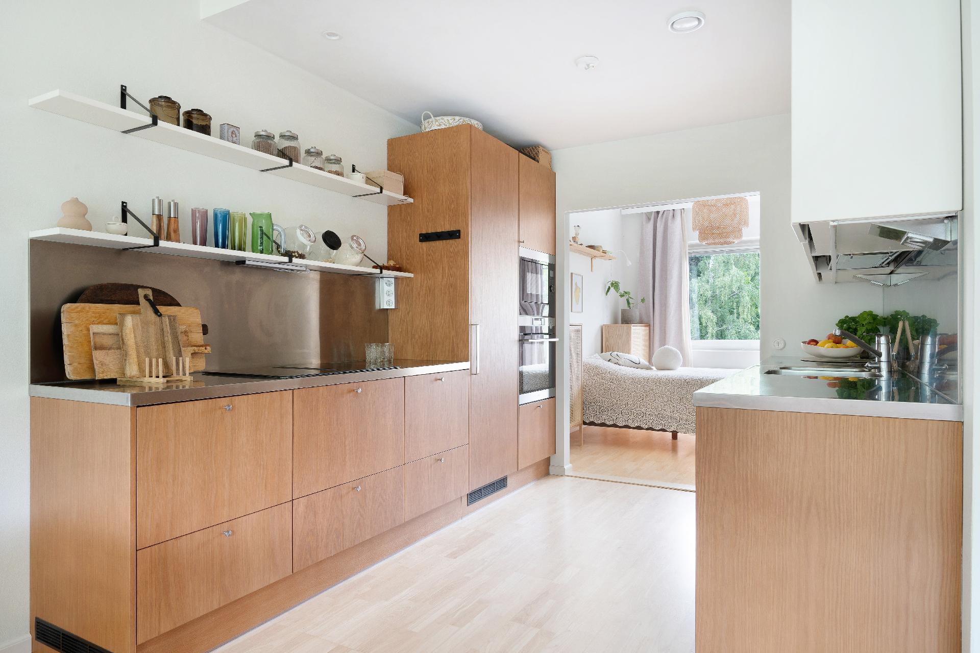 Männikkötie 11, Maunula, Helsinki